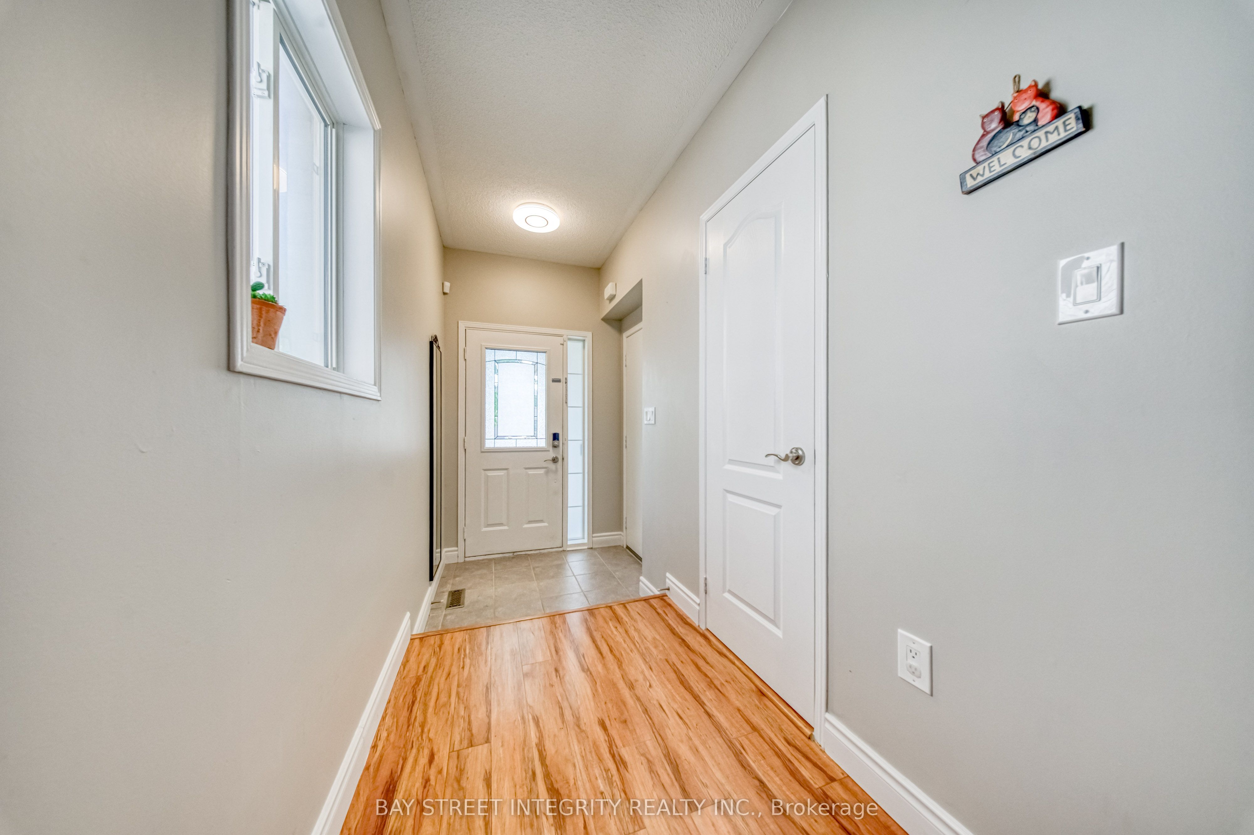 129 Fadine Road, Newmarket, ON L3X 2P2 photo 3