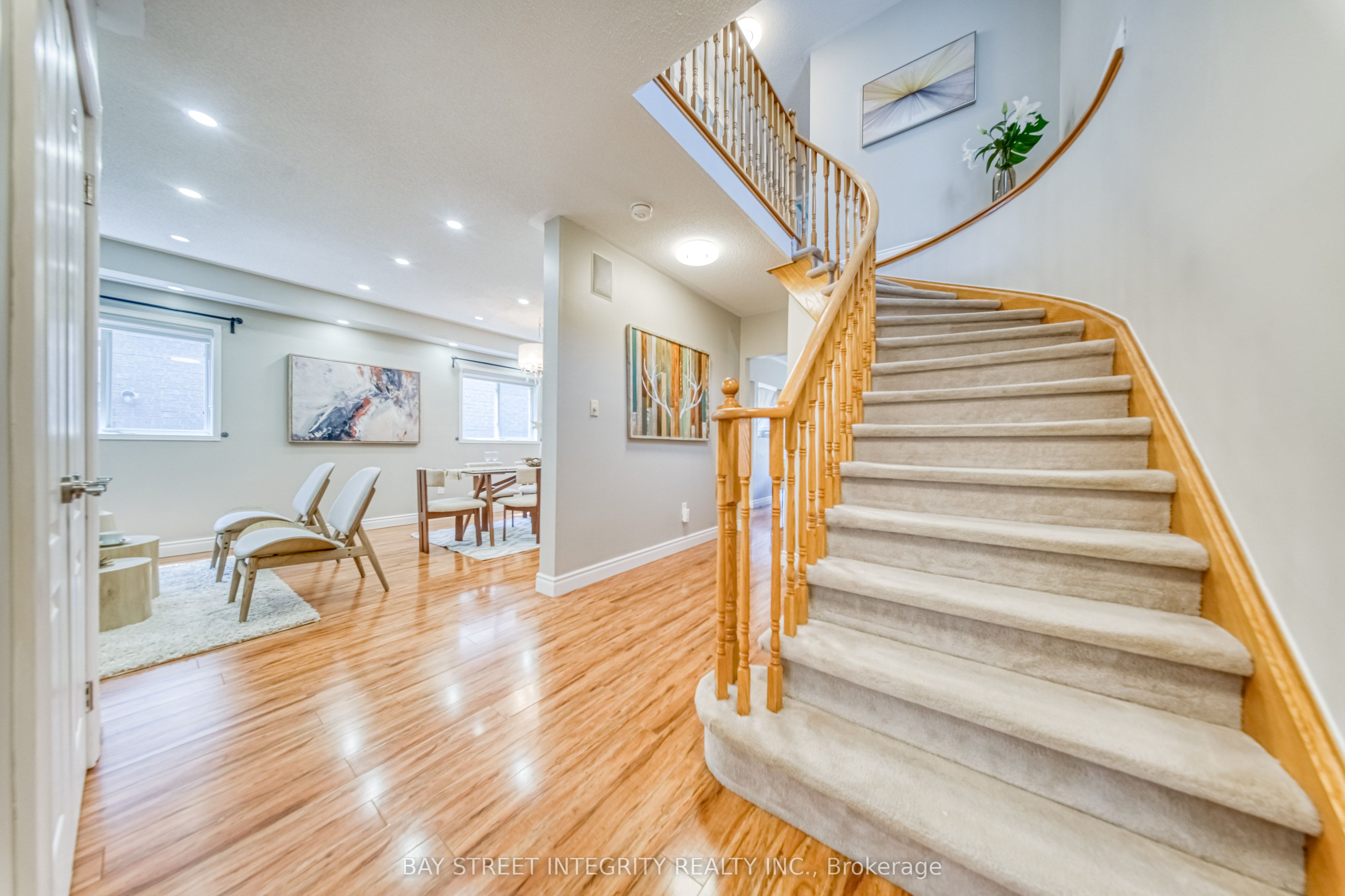 129 Fadine Road, Newmarket, ON L3X 2P2 photo 4
