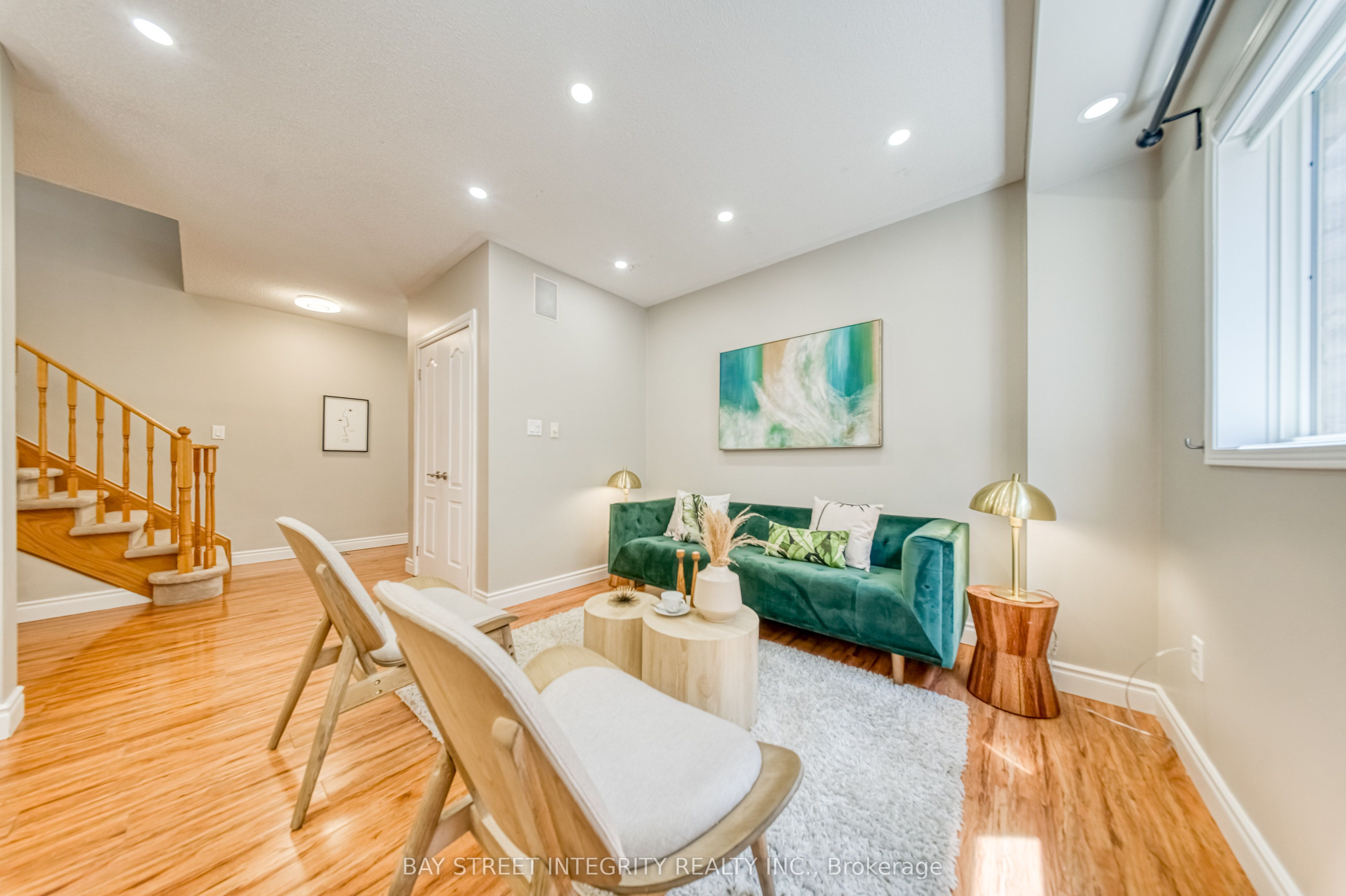129 Fadine Road, Newmarket, ON L3X 2P2 photo 5