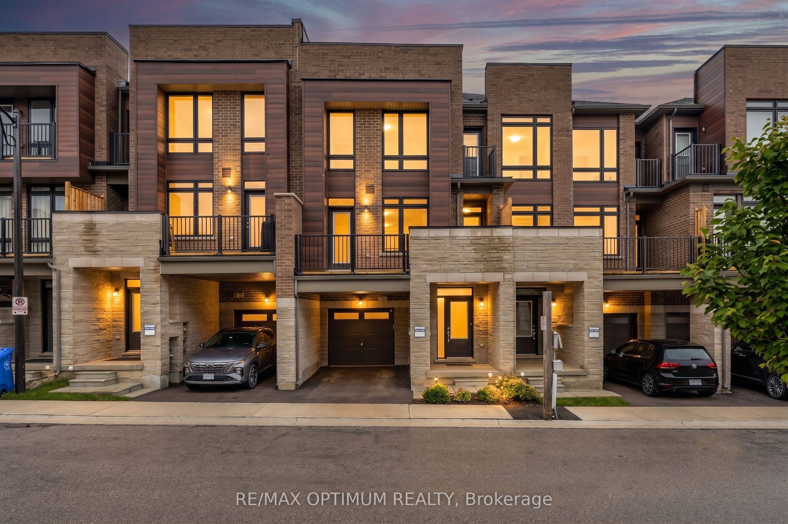 15 Gunton Street, Aurora, ON L4G 4A9 photo 3