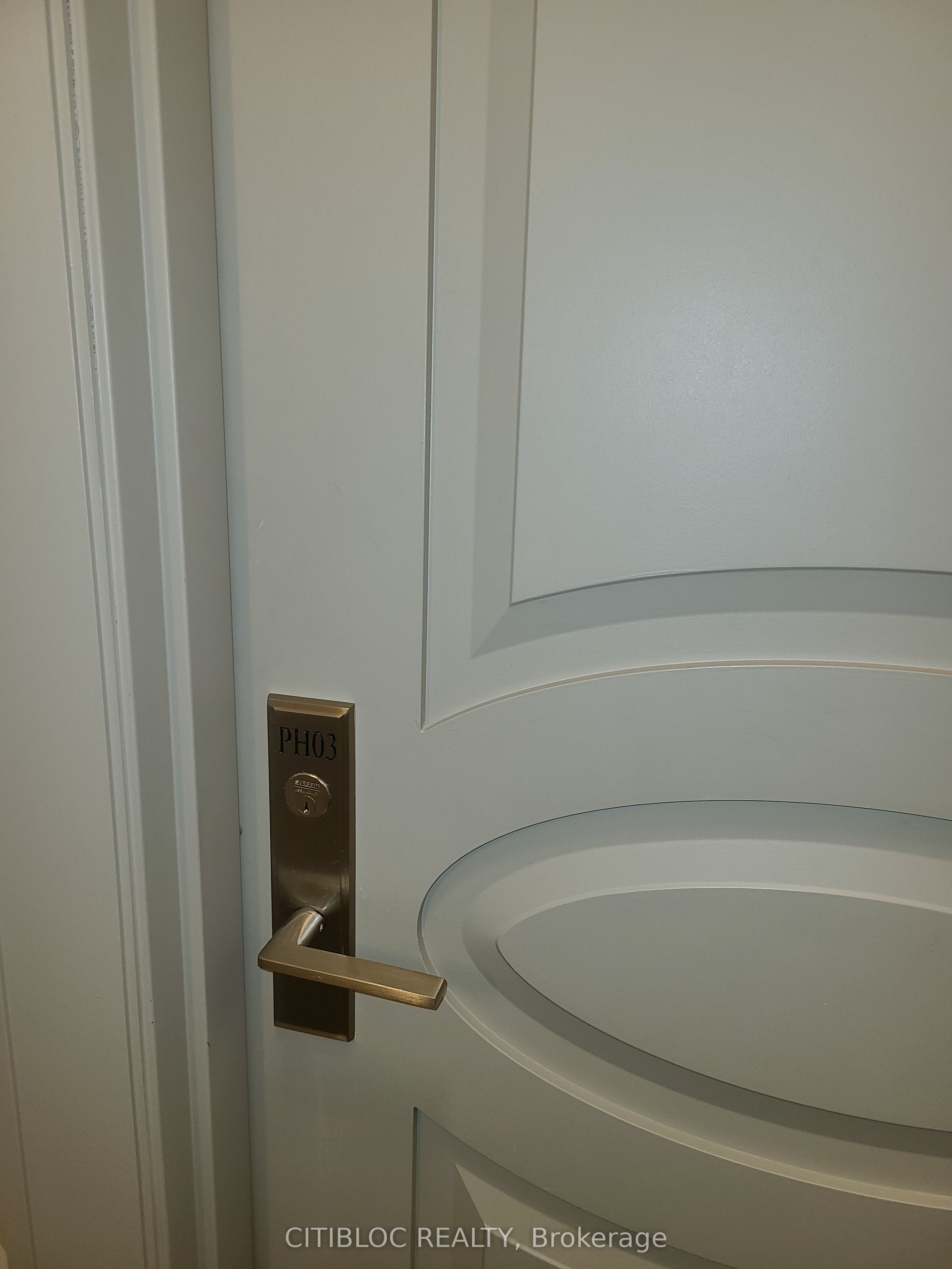 9085 JANE Street PH3, Vaughan, ON L4K 2M6 photo 3