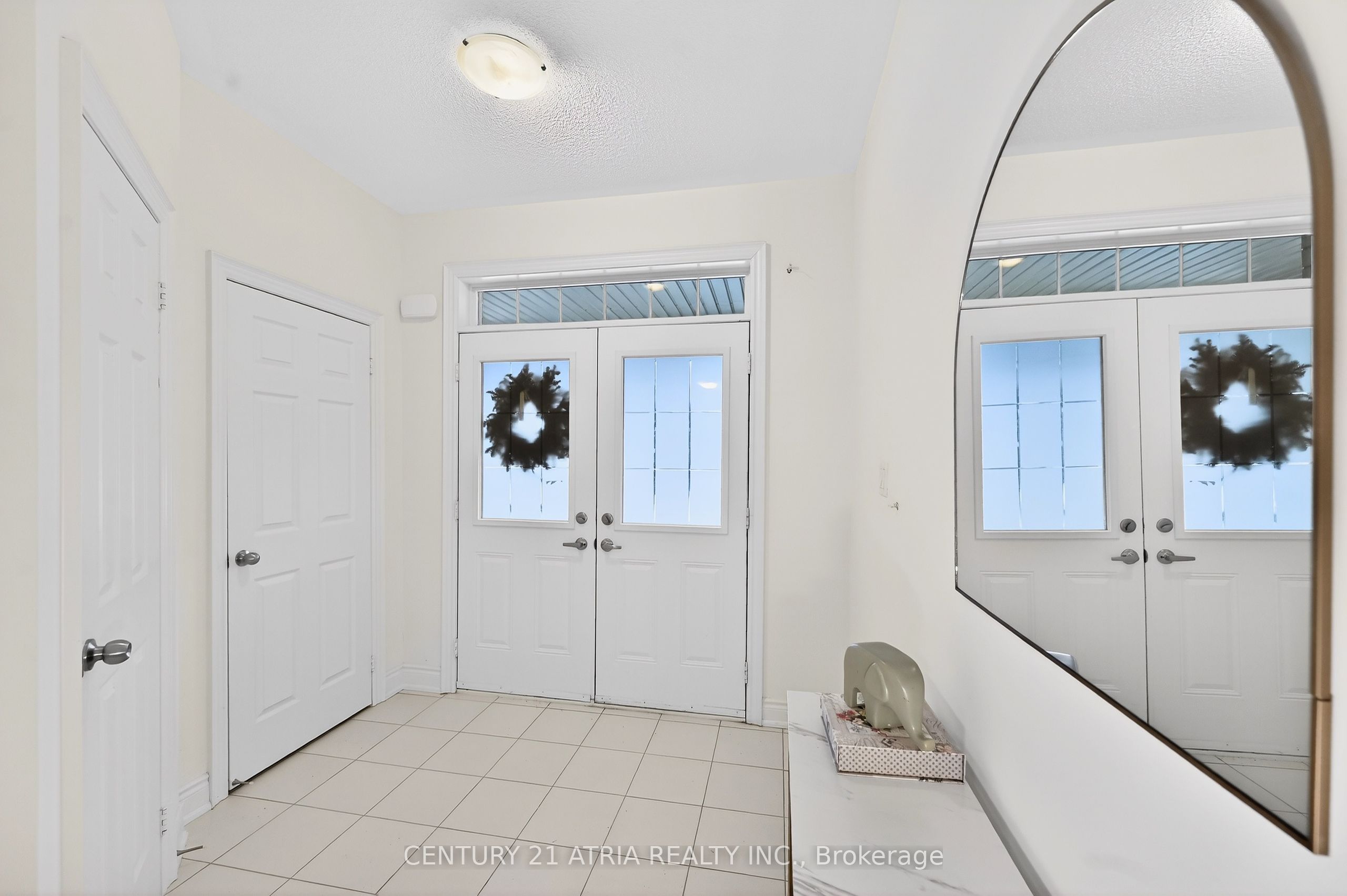 8 Fallharvest Way, Whitchurch-Stouffville, ON L4A 4V8 photo 4