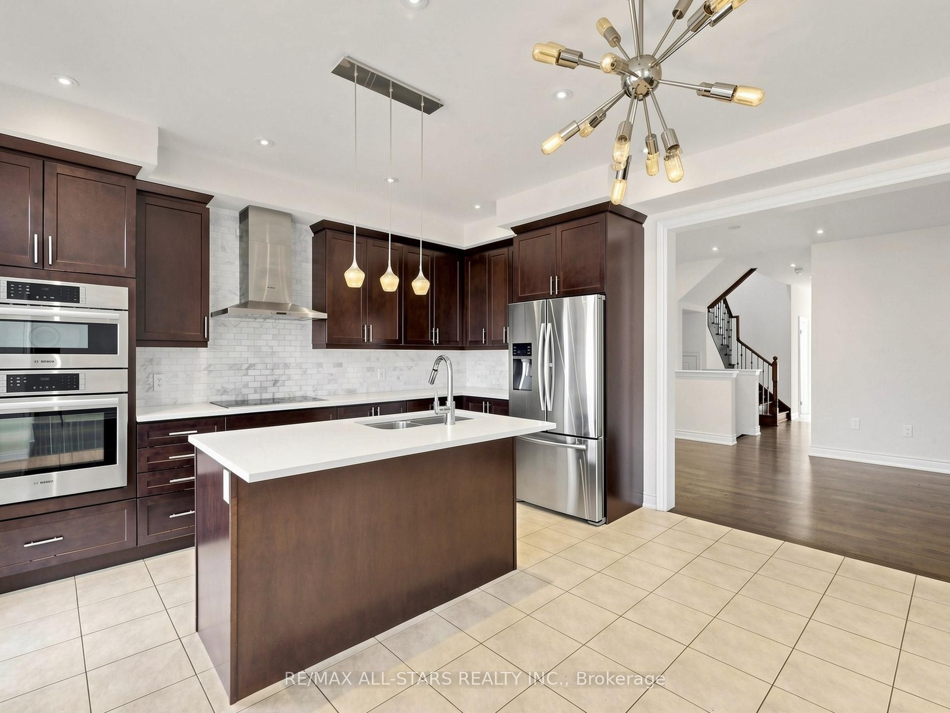 29 Mondial Crescent, East Gwillimbury, ON L9N 0S1 photo 5