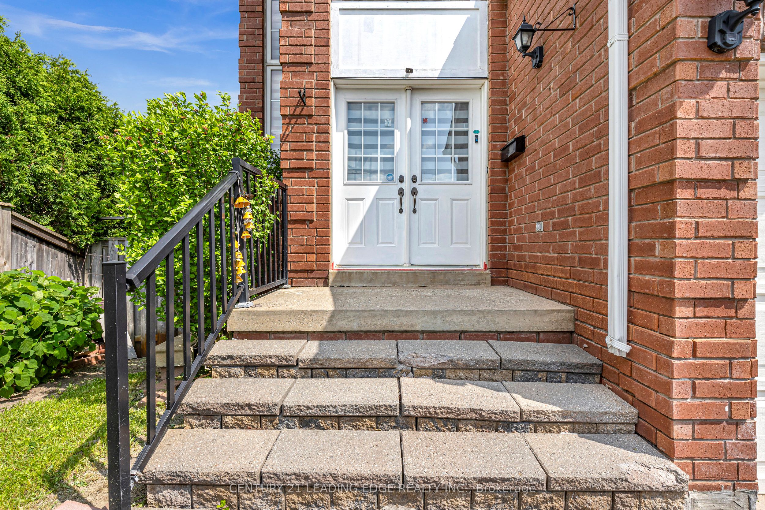 40 Ann Louise Crescent, Markham, ON L3S 0A8 photo 4