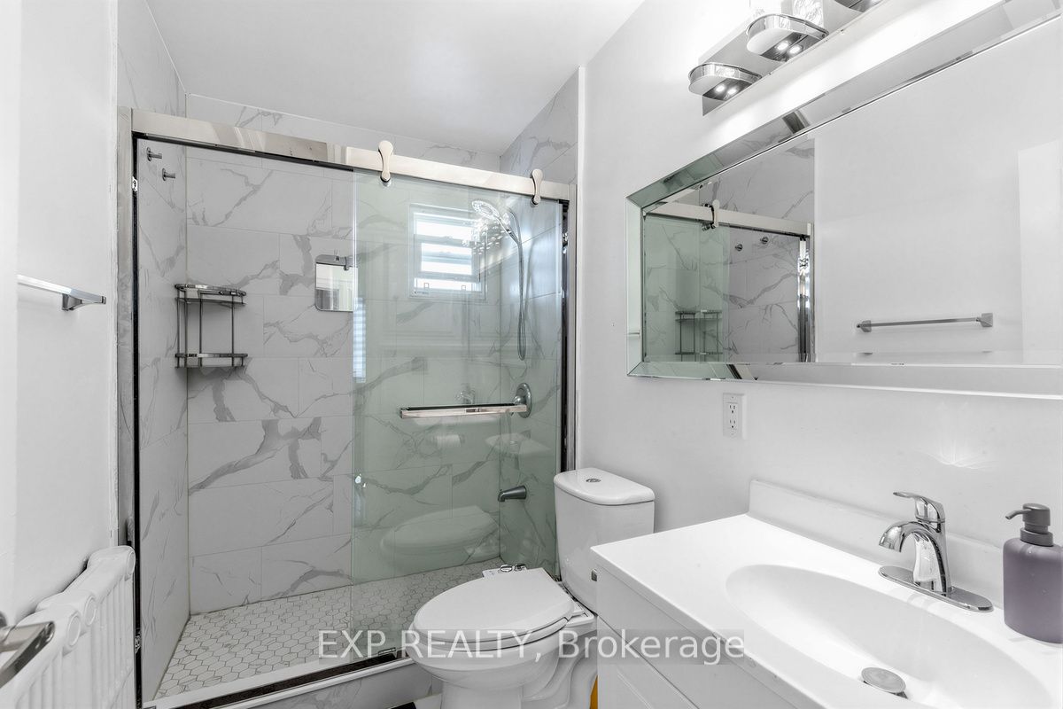 79 Barrie Street E, Bradford West Gwillimbury, ON L3Z 2B7 photo 4