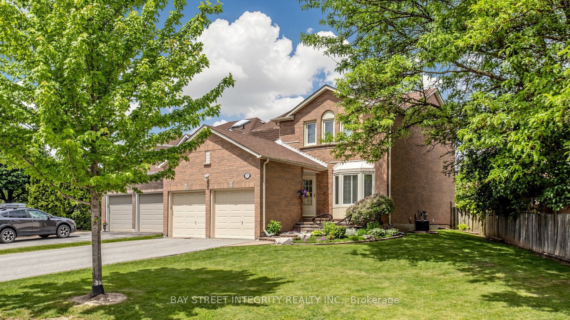 178 Roseborough Crescent, Vaughan, ON L4J 4V6 photo 3