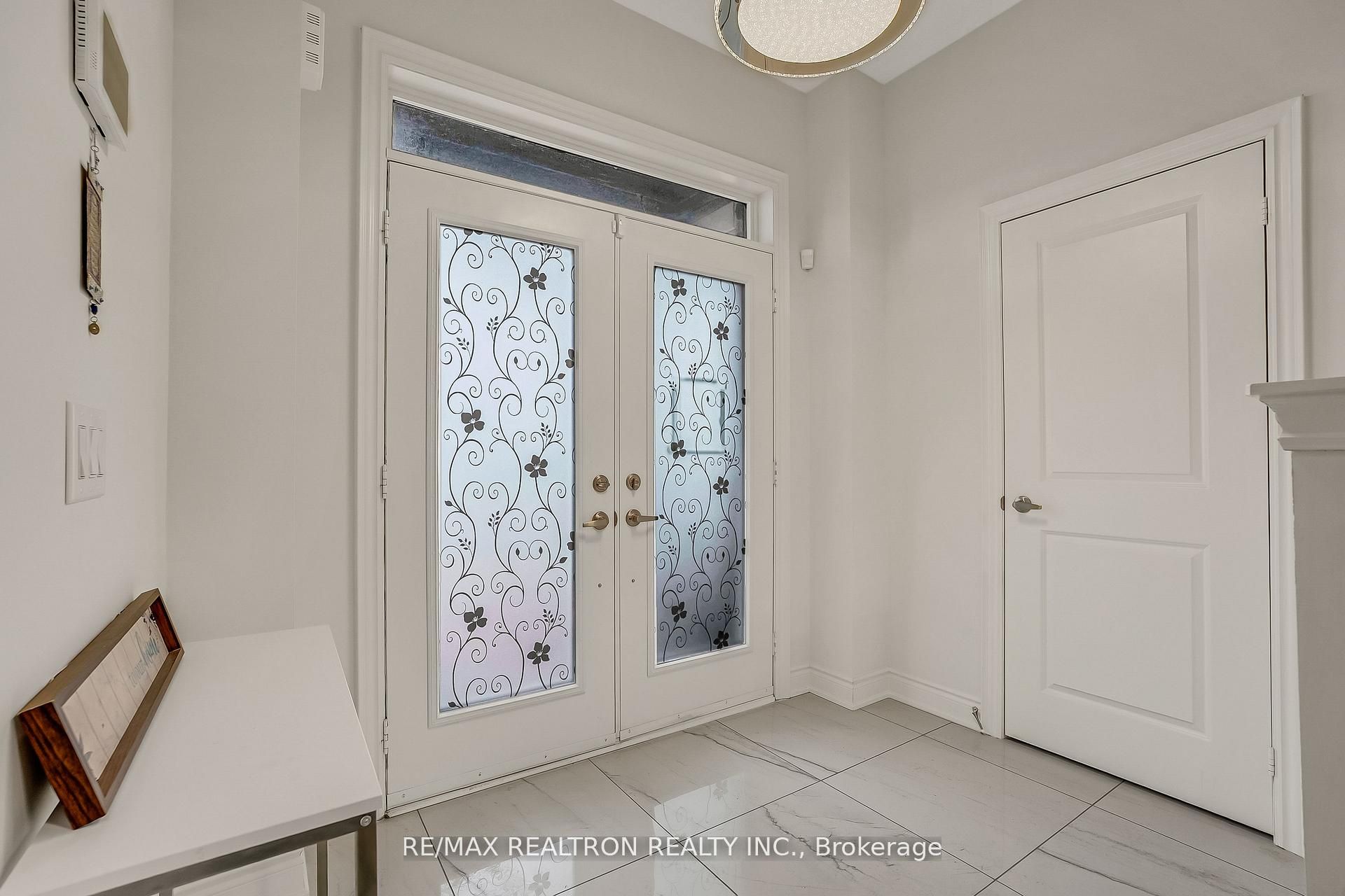 135 Prairie Rose Drive, Richmond Hill, ON L4S 0M8 photo 4