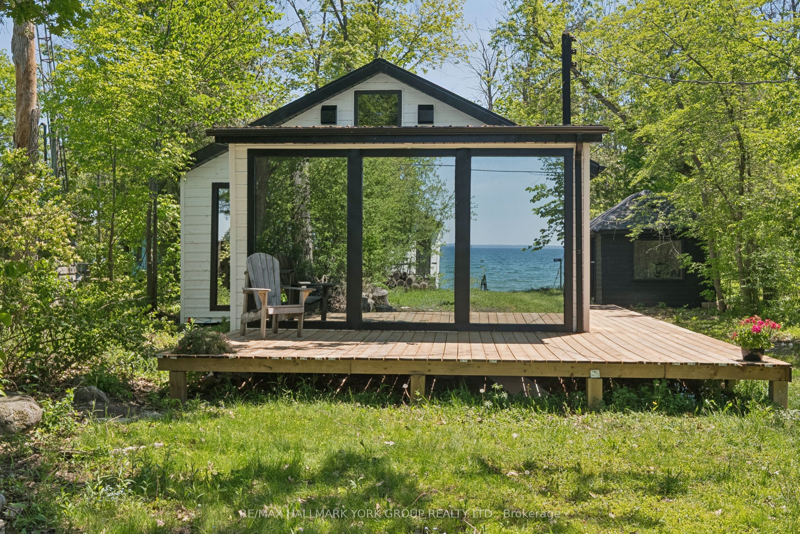 10 Snake Island Road, Georgina Islands, ON L4P 3E9 photo 3