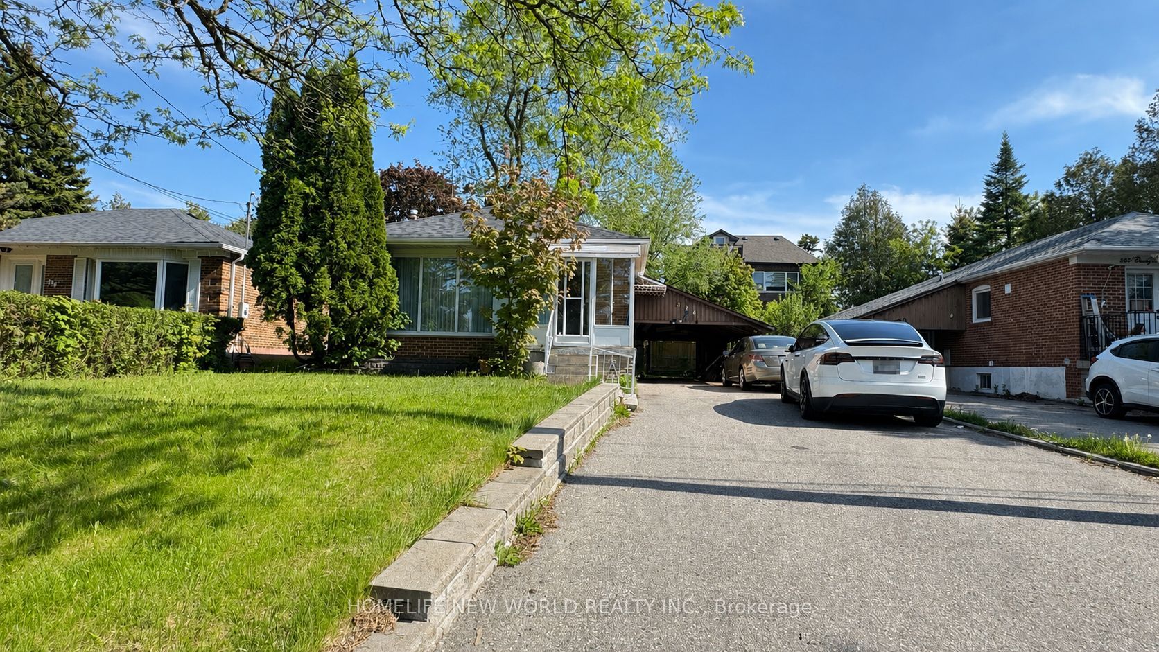 326 Crosby Avenue Lower, Richmond Hill, ON L4C 2R7