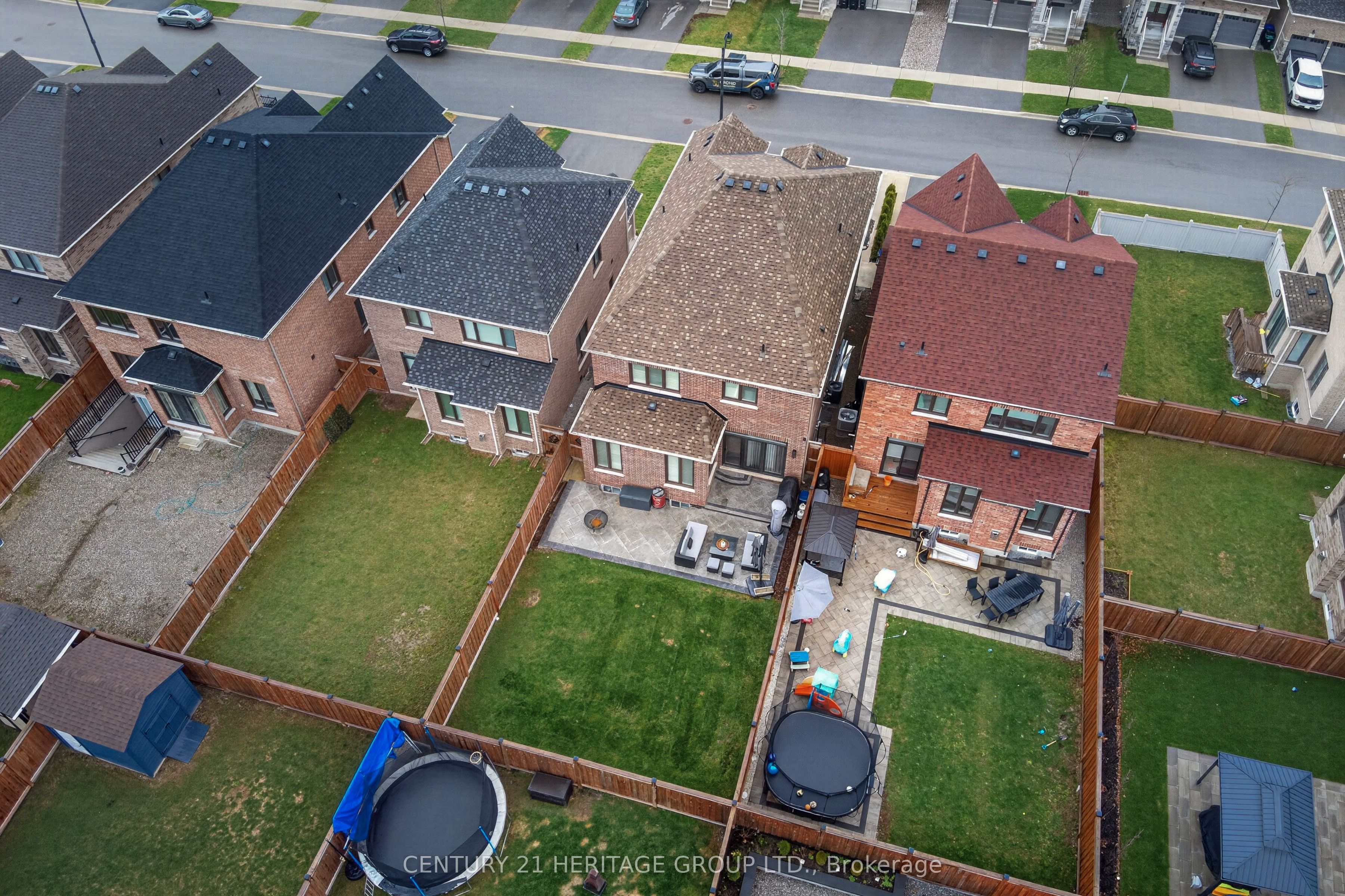 96 Bartram Crescent, Bradford West Gwillimbury, ON L3Z 4J2 photo 3