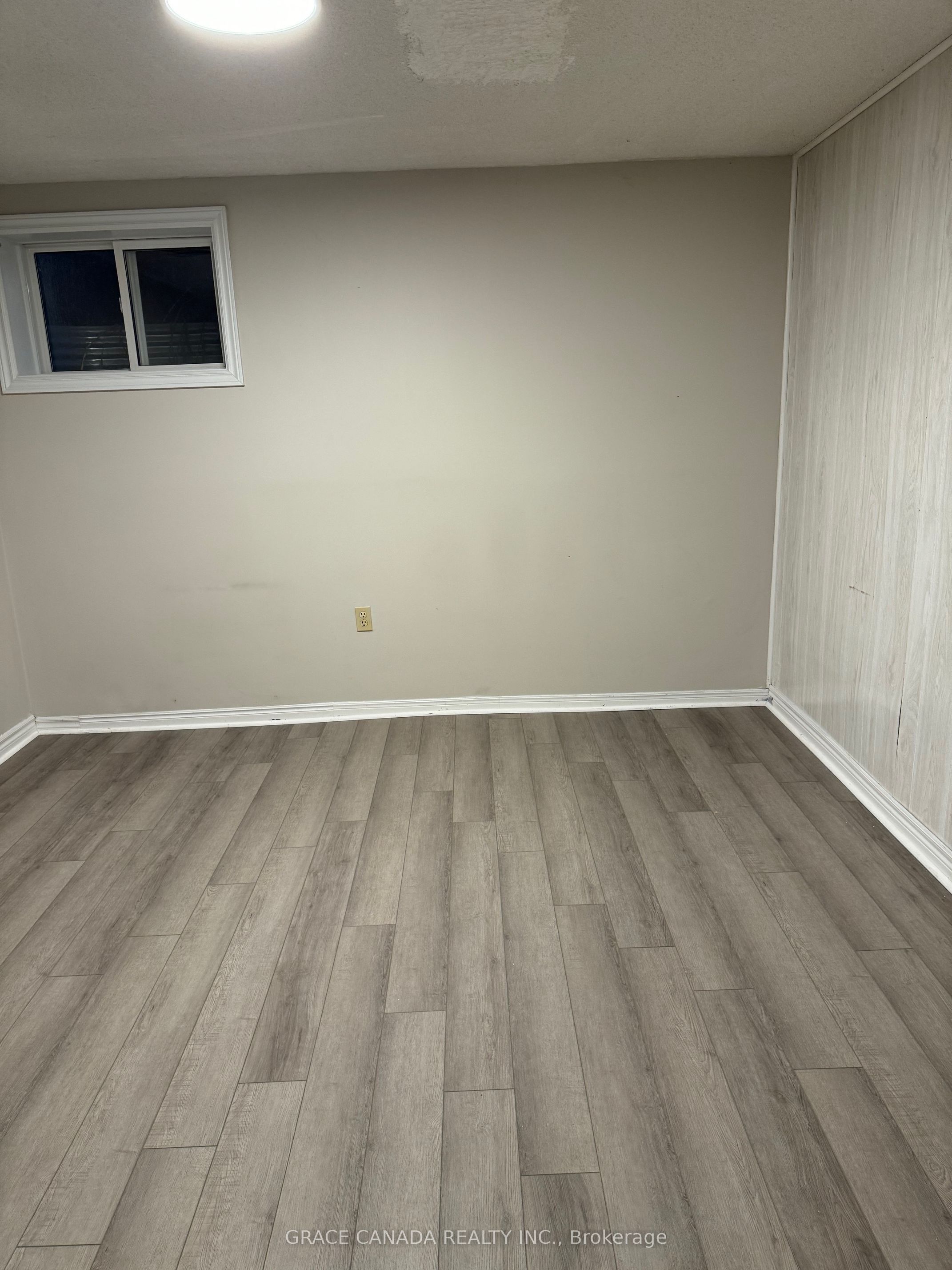 162 Jackman Crescent Lower, Vaughan, ON L4L 6P1 photo 3