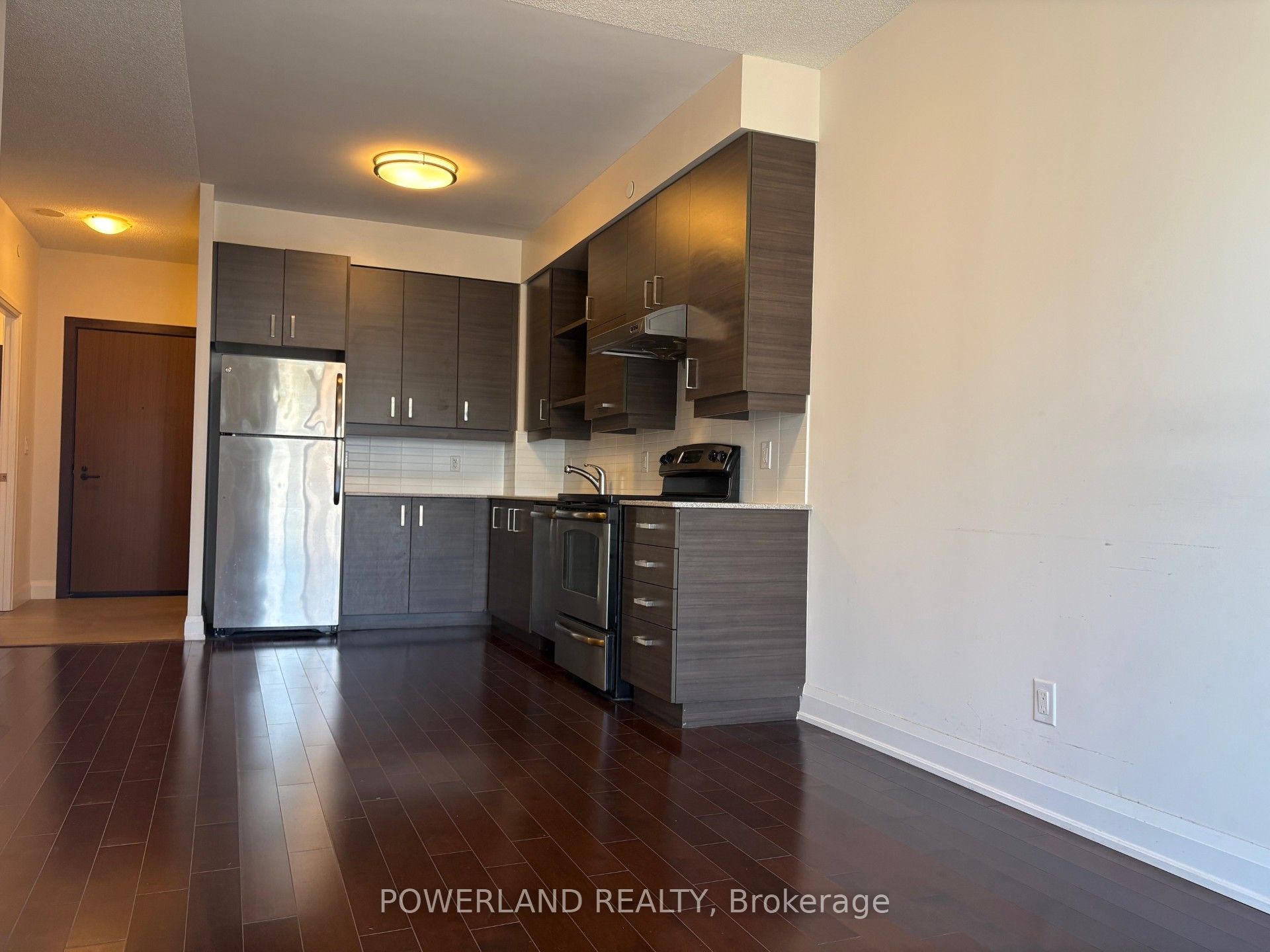 8228 Birchmount Road 616, Markham, ON L3R 1A6 photo 4