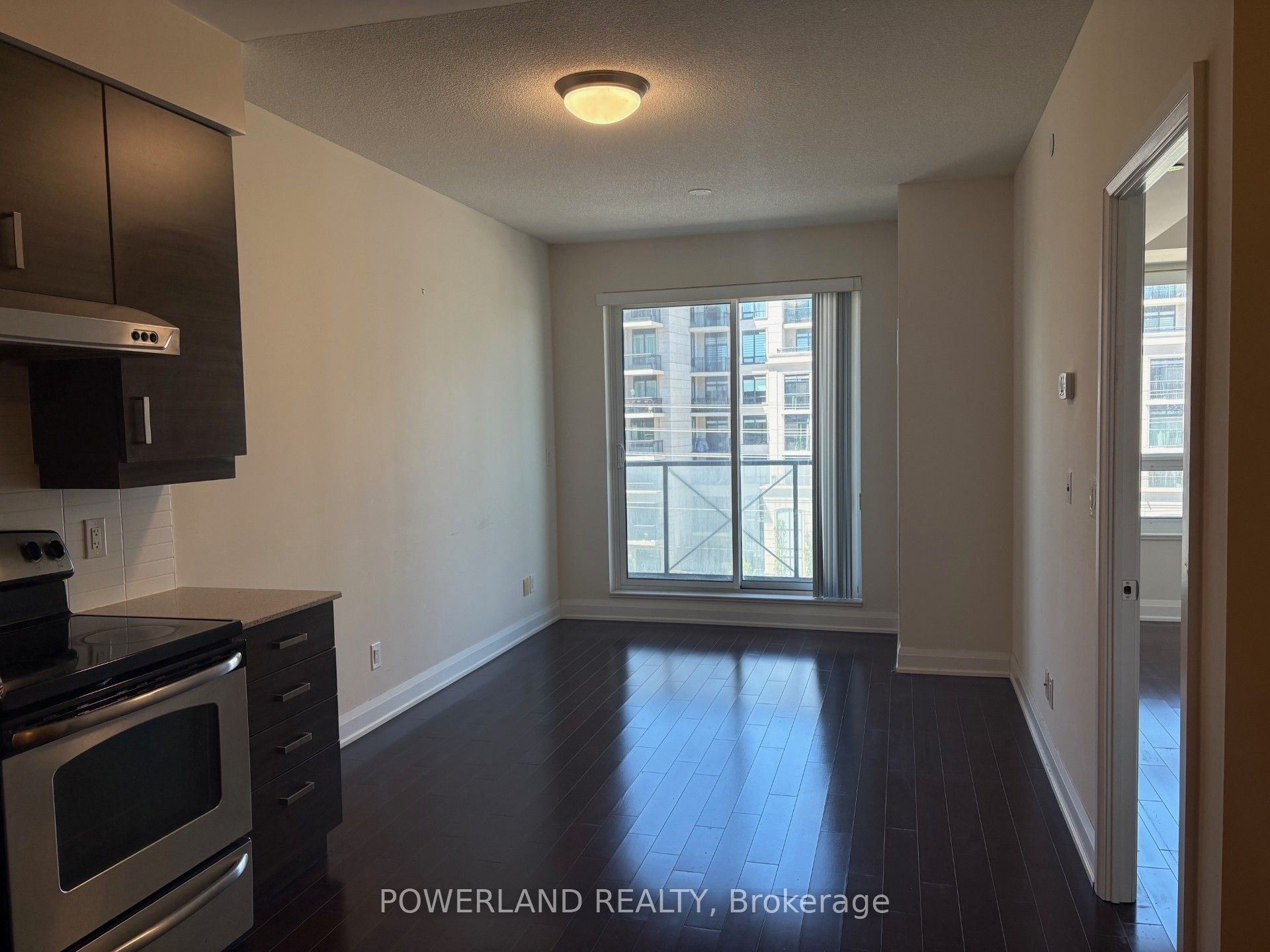 8228 Birchmount Road 616, Markham, ON L3R 1A6 photo 5