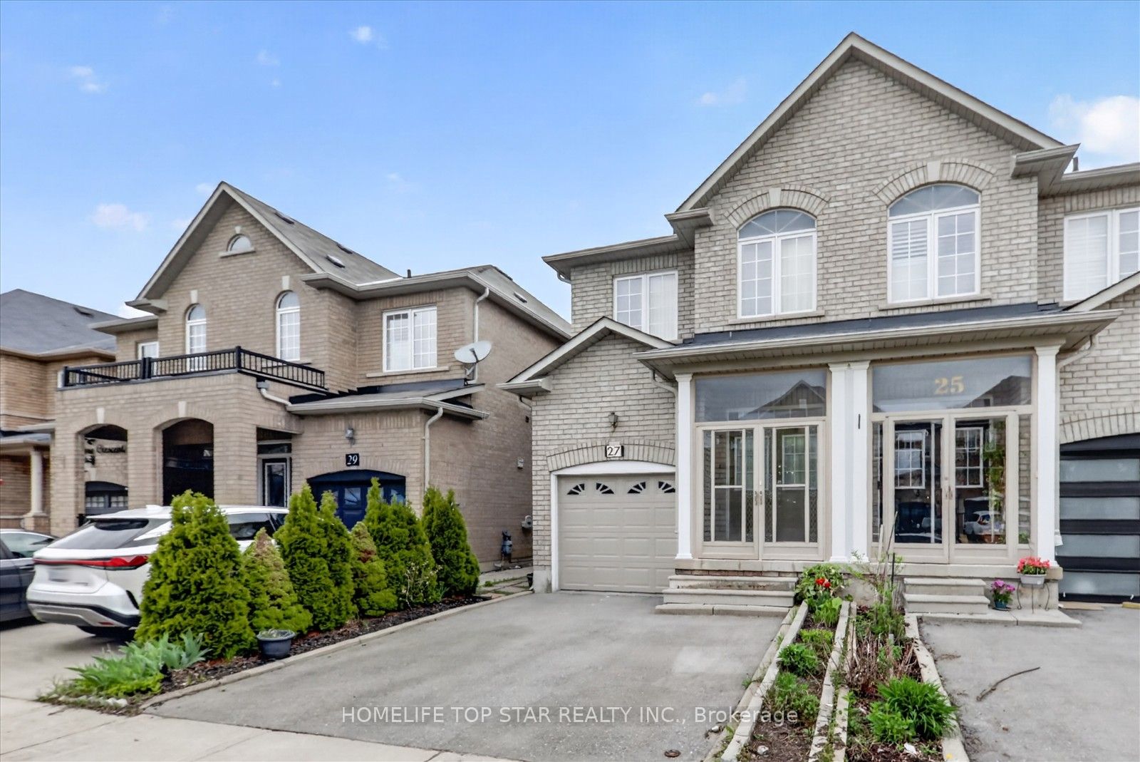 27 N Lahore Crescent, Markham, ON L3S 0A6 photo 2
