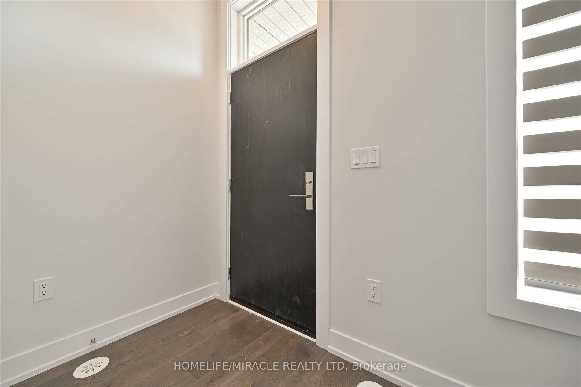 9570 Islington Avenue L122, Vaughan, ON L4H 5E8 photo 5