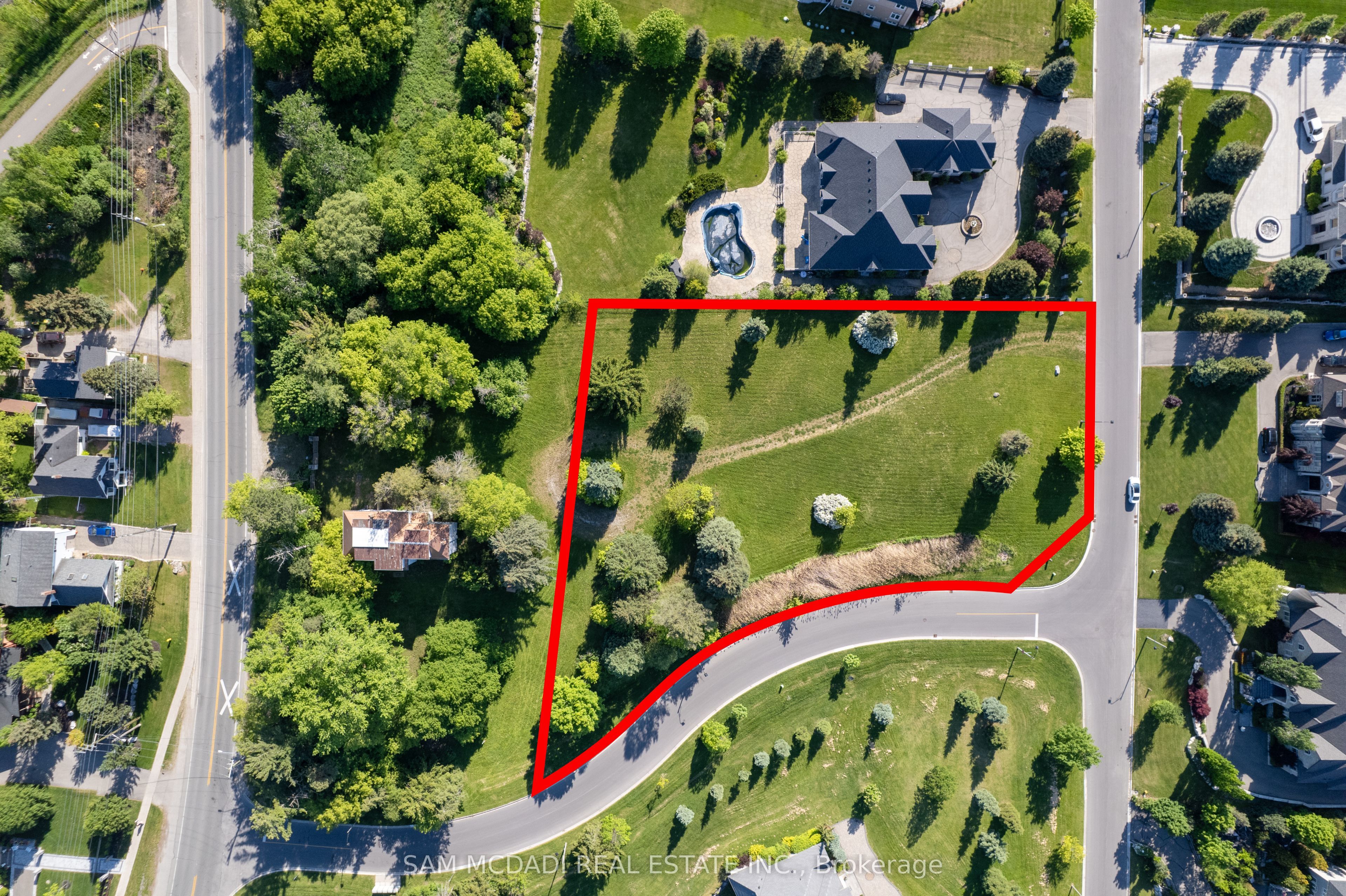 10 Richard Lovat Court, Vaughan, ON L0J 1C0 photo 4
