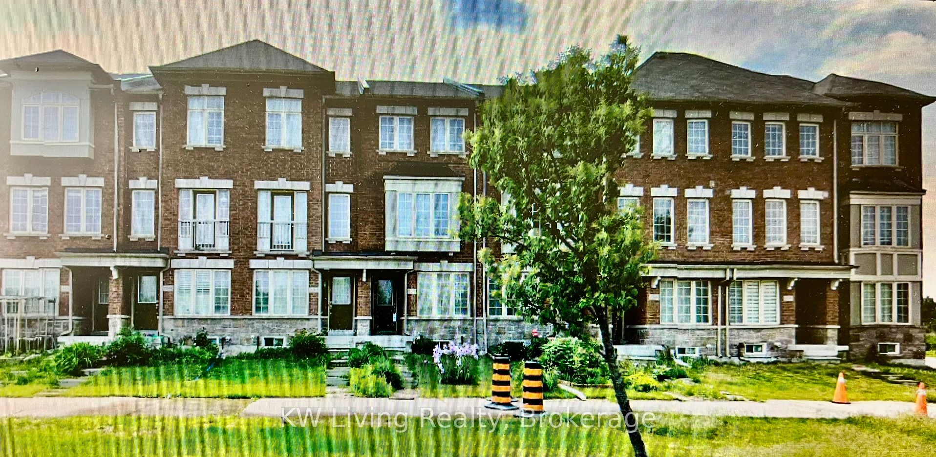 5247 Major Mackenzie Drive, Markham, ON L6C 0N3
