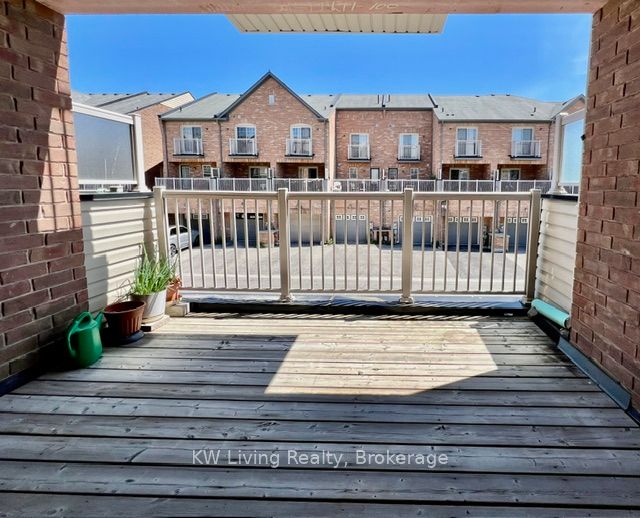 5247 Major Mackenzie Drive, Markham, ON L6C 0N3 photo 4