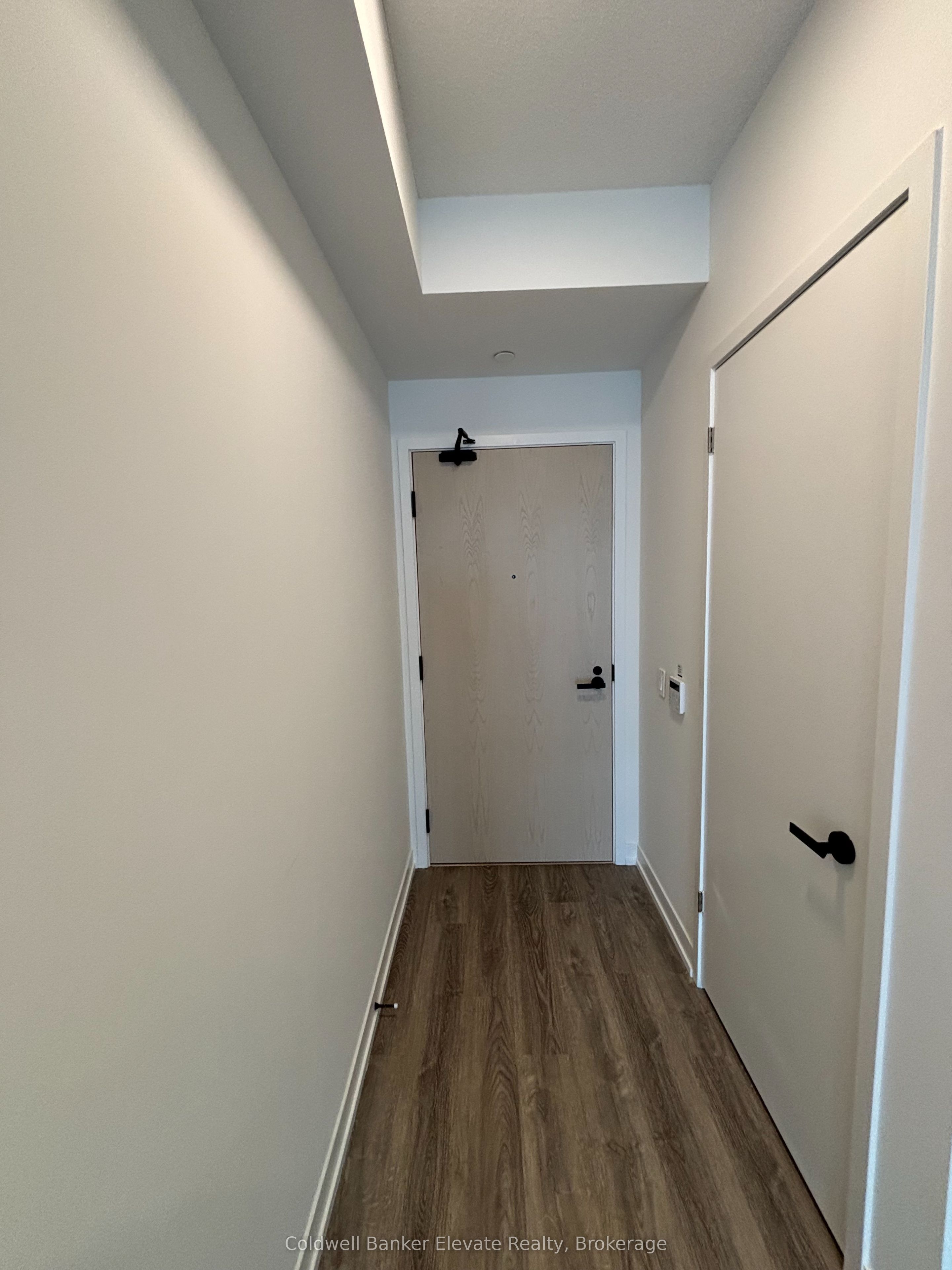 195 Commerce Street 4202, Vaughan, ON L4K 0P9 photo 2