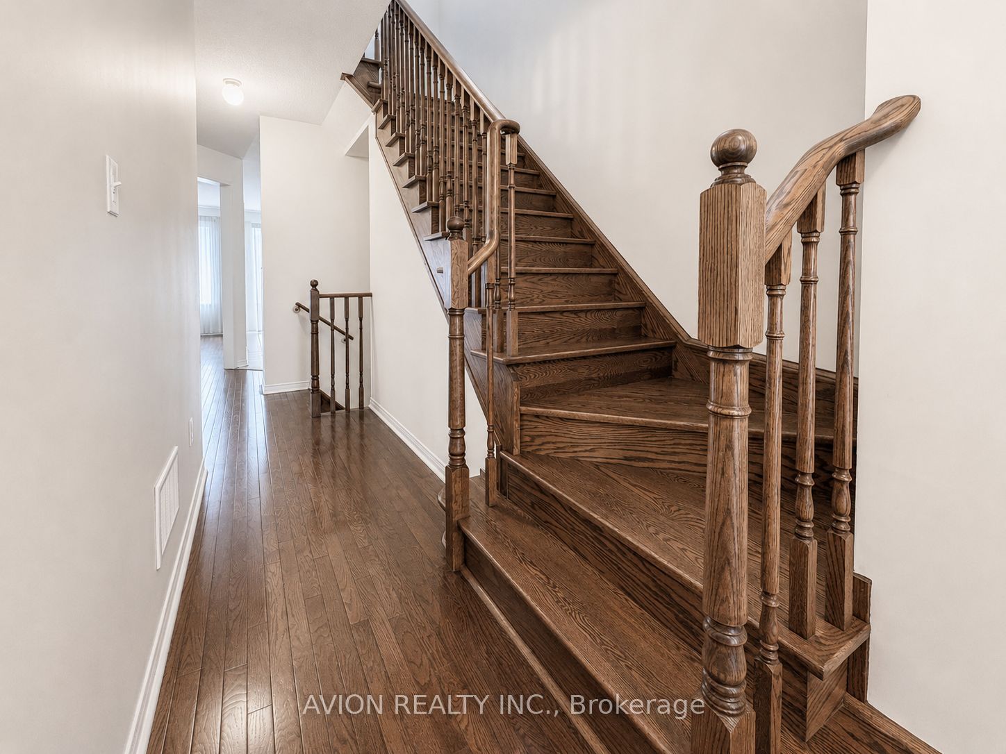 62 Coleluke Lane, Markham, ON L3S 0B7 photo 2