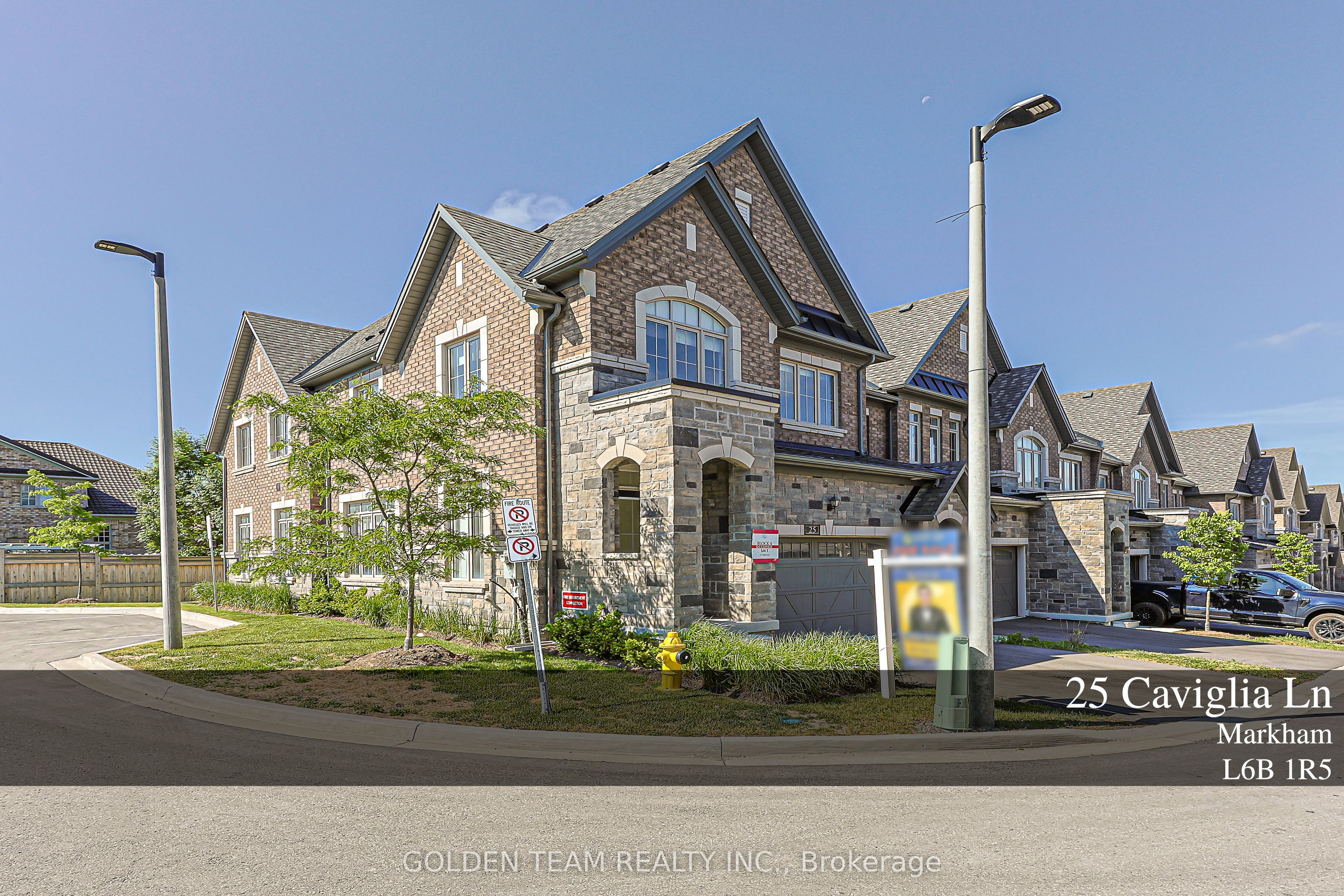 25 Caviglia Lane, Markham, ON L6B 1R5 photo 2