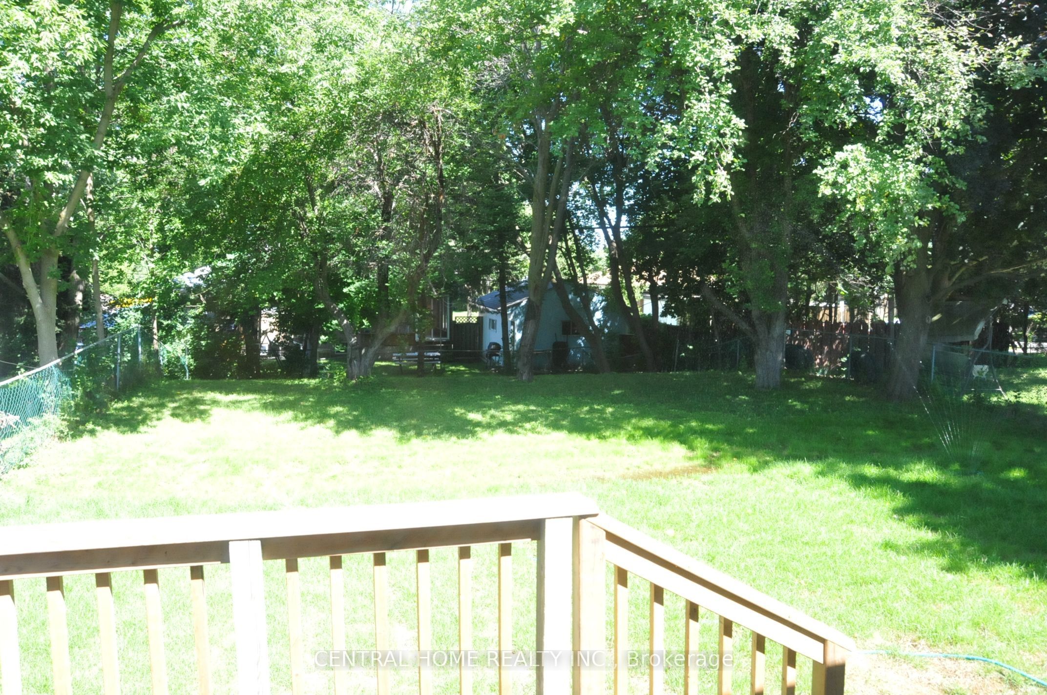 66 Collins Crescent, Aurora, ON L4G 2W2 photo 3