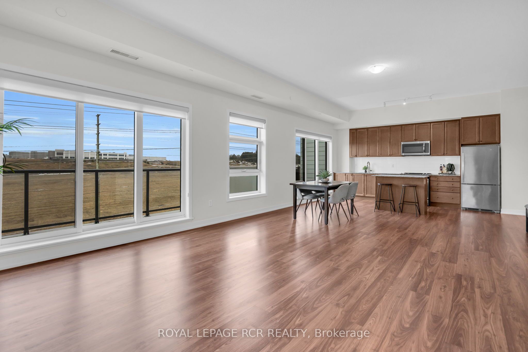 555 William Graham Drive 413, Aurora, ON L4G 3H9 photo 5