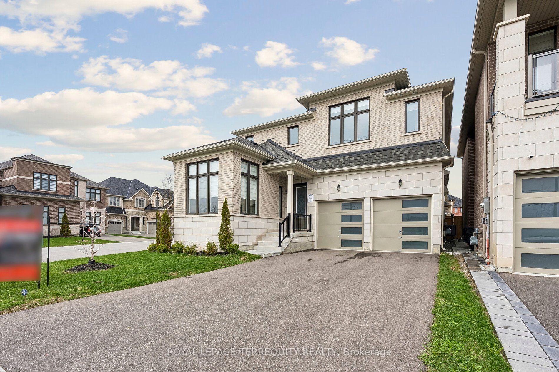 7 Ballanview Court, Whitchurch-Stouffville, ON L4A 4W9 photo 2