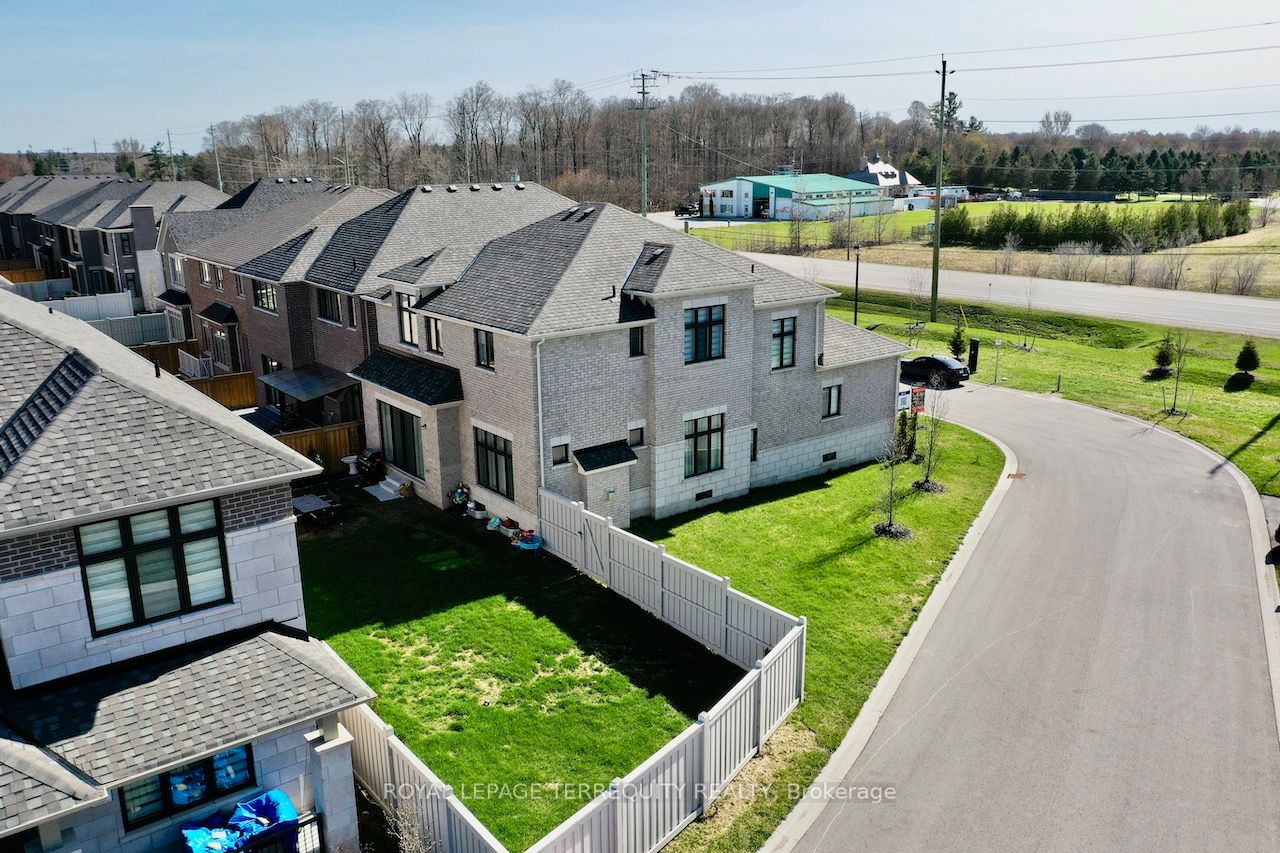7 Ballanview Court, Whitchurch-Stouffville, ON L4A 4W9 photo 4