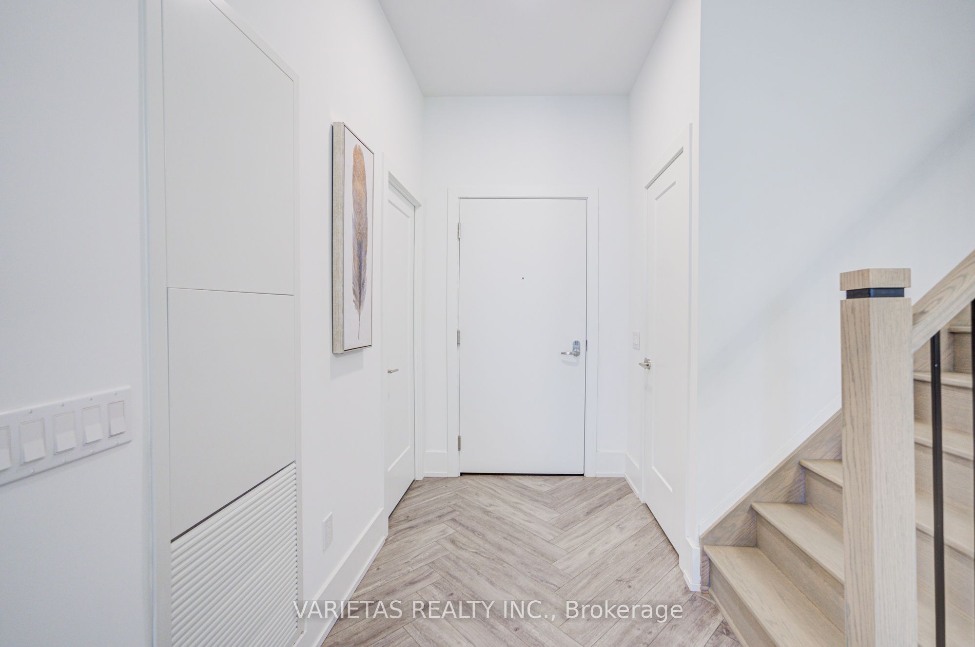 9 Clegg Road 101, Markham, ON L6G 0H3 photo 3