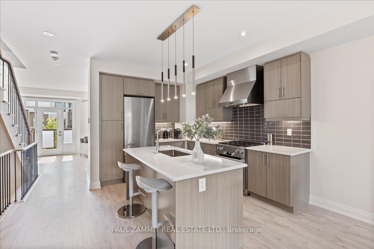 39 Harold Lawrie Lane, Markham, ON L3T 0G1 photo 3