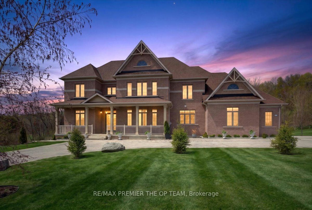 102 Pine Hill Road, Bradford West Gwillimbury, ON L3Z 0H1