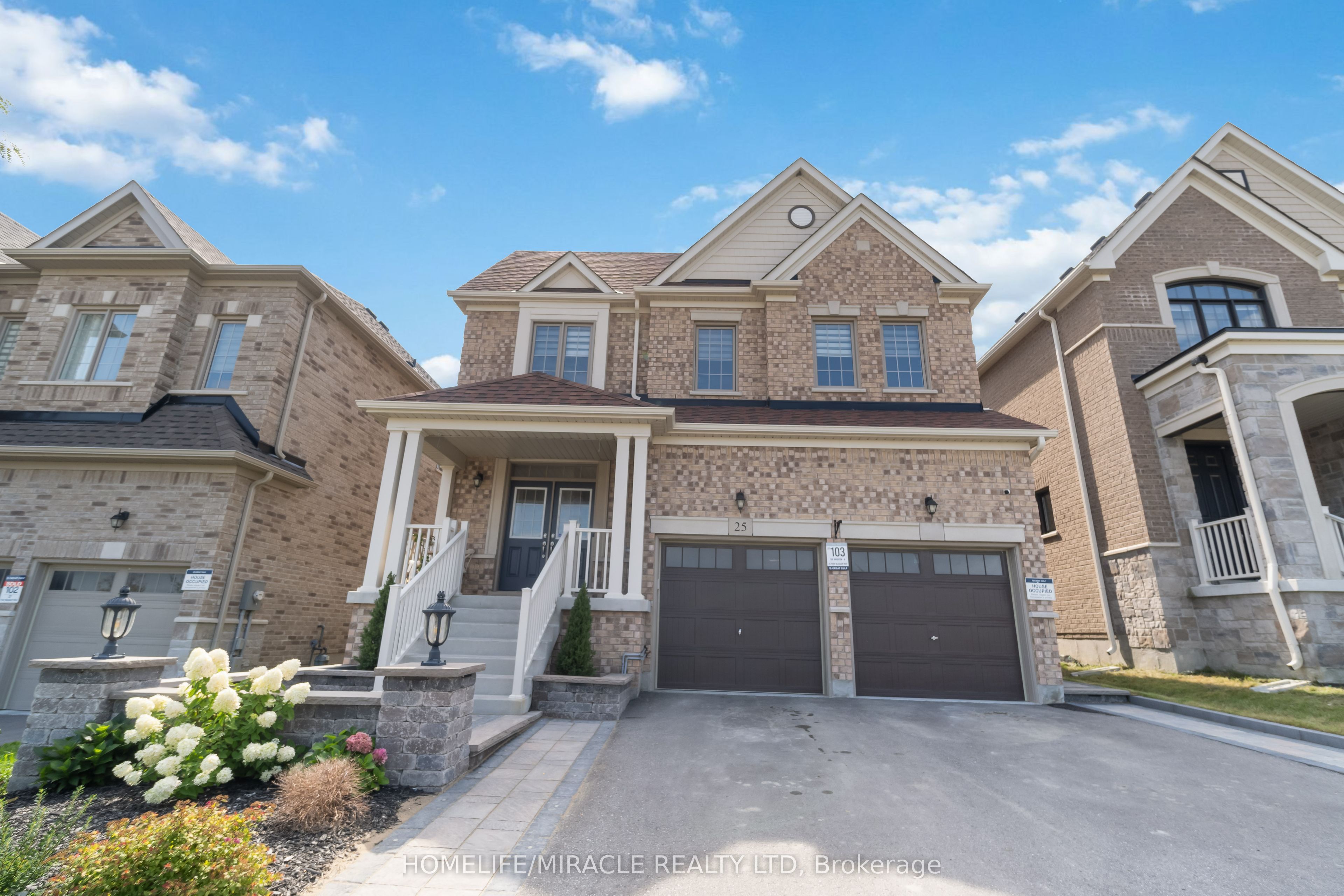 25 Pear Blossom Way, East Gwillimbury, ON L9N 0T3 photo 4
