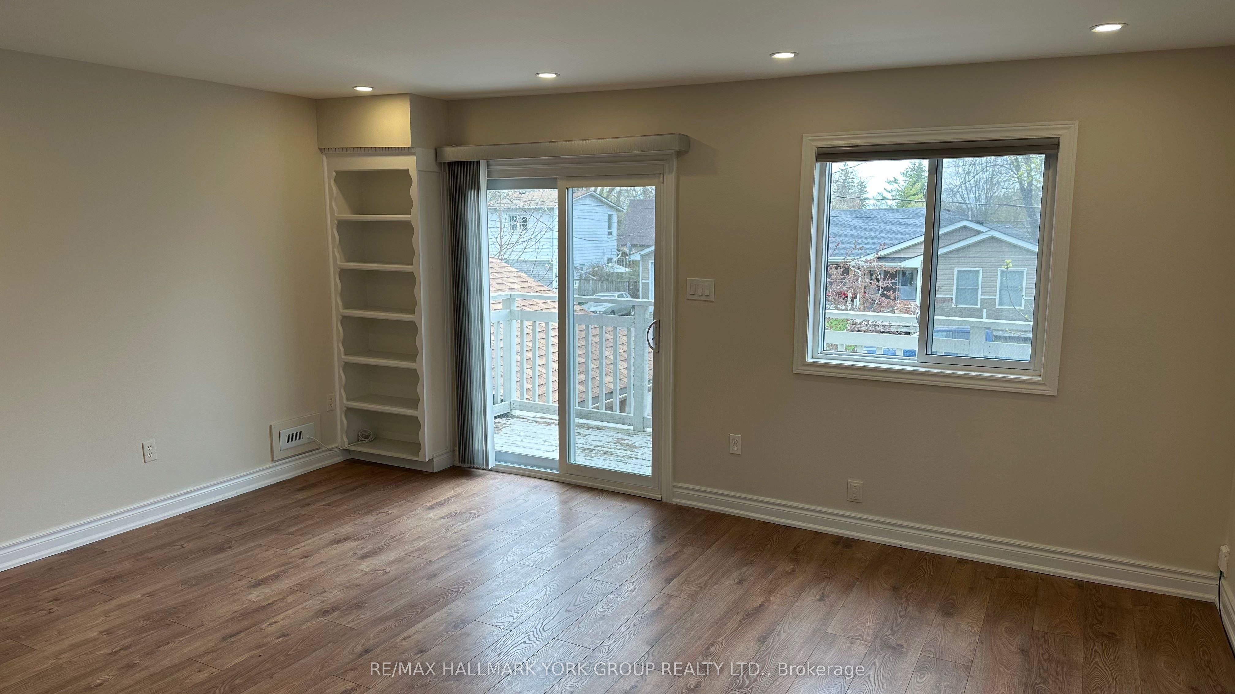 210 Ways Bay Drive #Upper, Georgina, ON L4P 2M7 photo 4