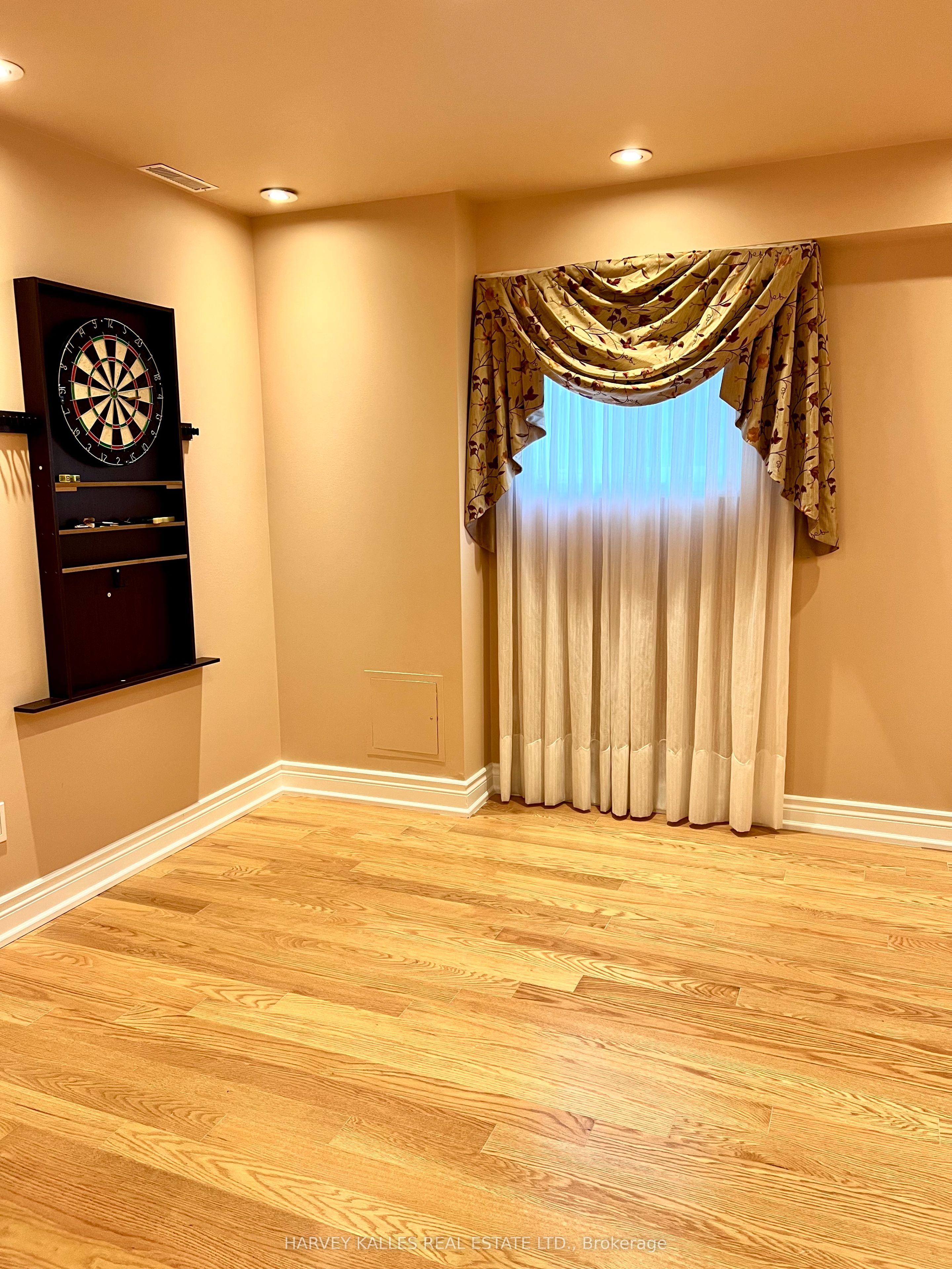 44 Ann Louise Crescent Bsmt, Markham, ON L3S 0A8 photo 5