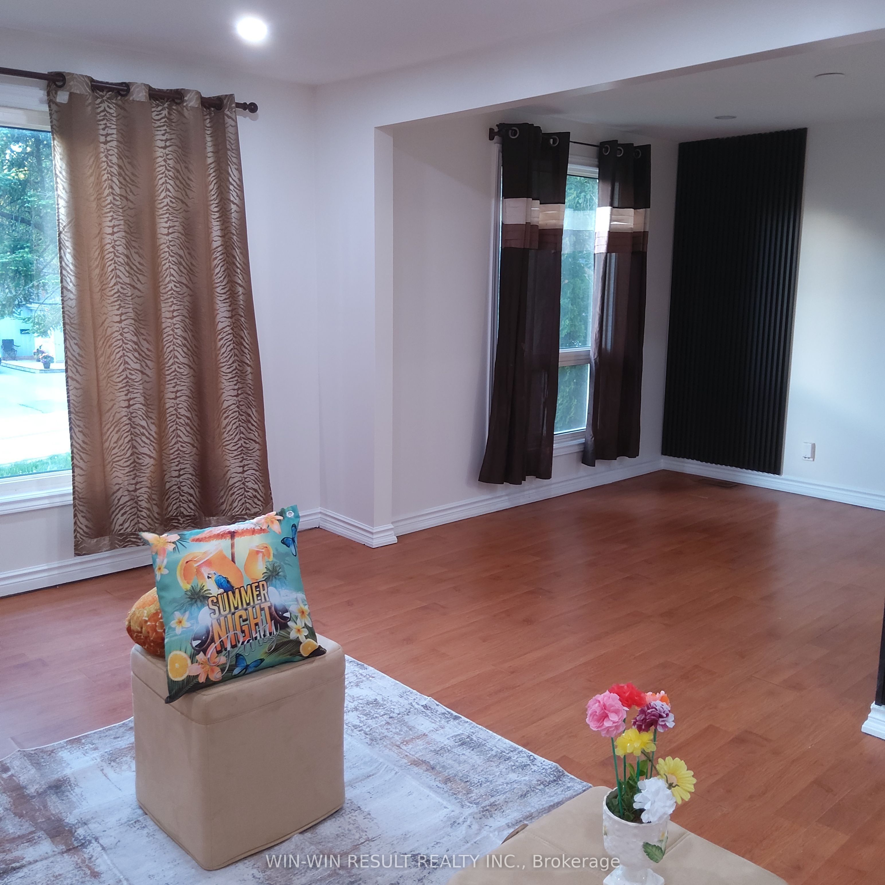 243 Cedarholme Avenue, Georgina, ON L4P 2W5 photo 3