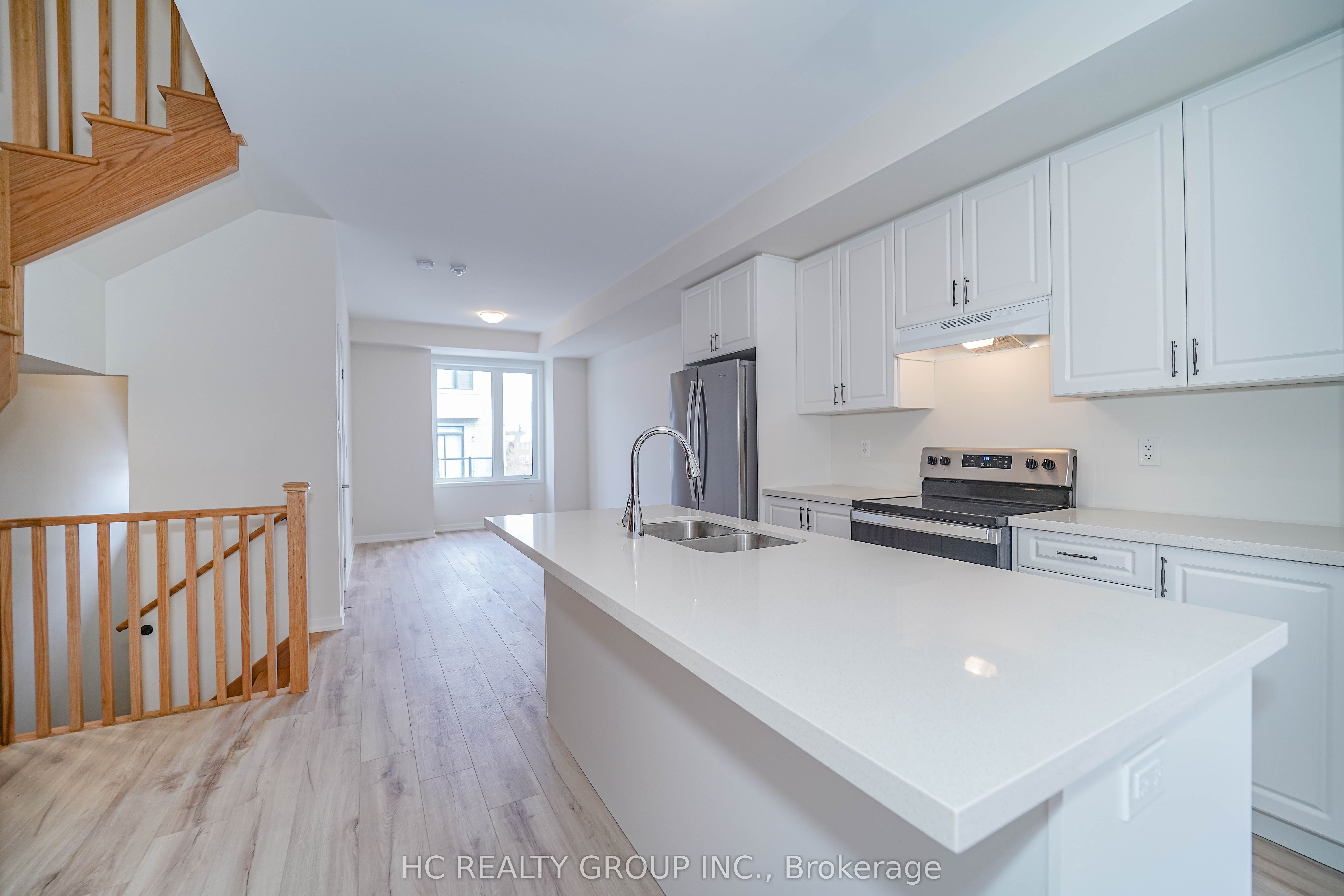 5 Aberfoyle Street, Vaughan, ON L6A 5C5 photo 4