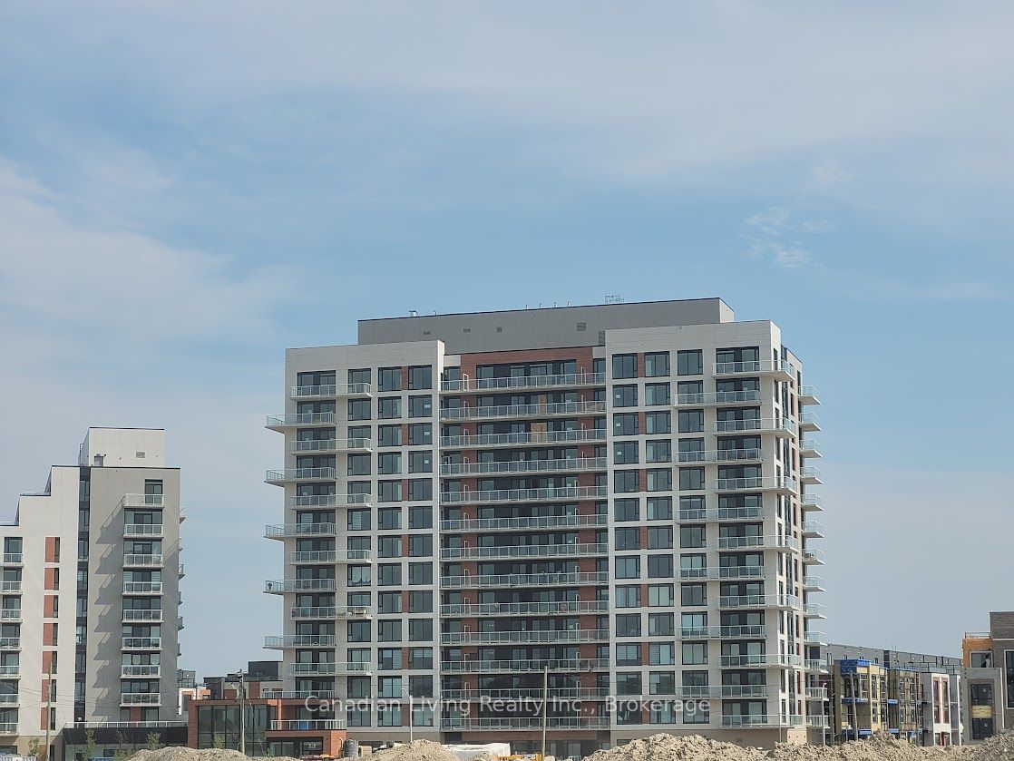 2 David Eyer Road 825, Richmond Hill, ON L4S 1M4
