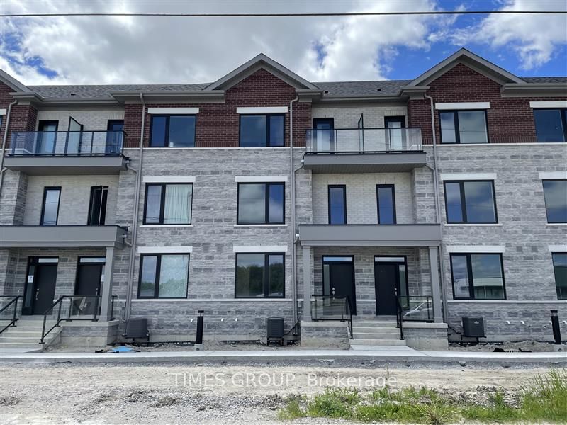 126 Grimsby Lane, Richmond Hill, ON L4S 1N3