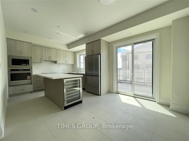 126 Grimsby Lane, Richmond Hill, ON L4S 1N3 photo 3