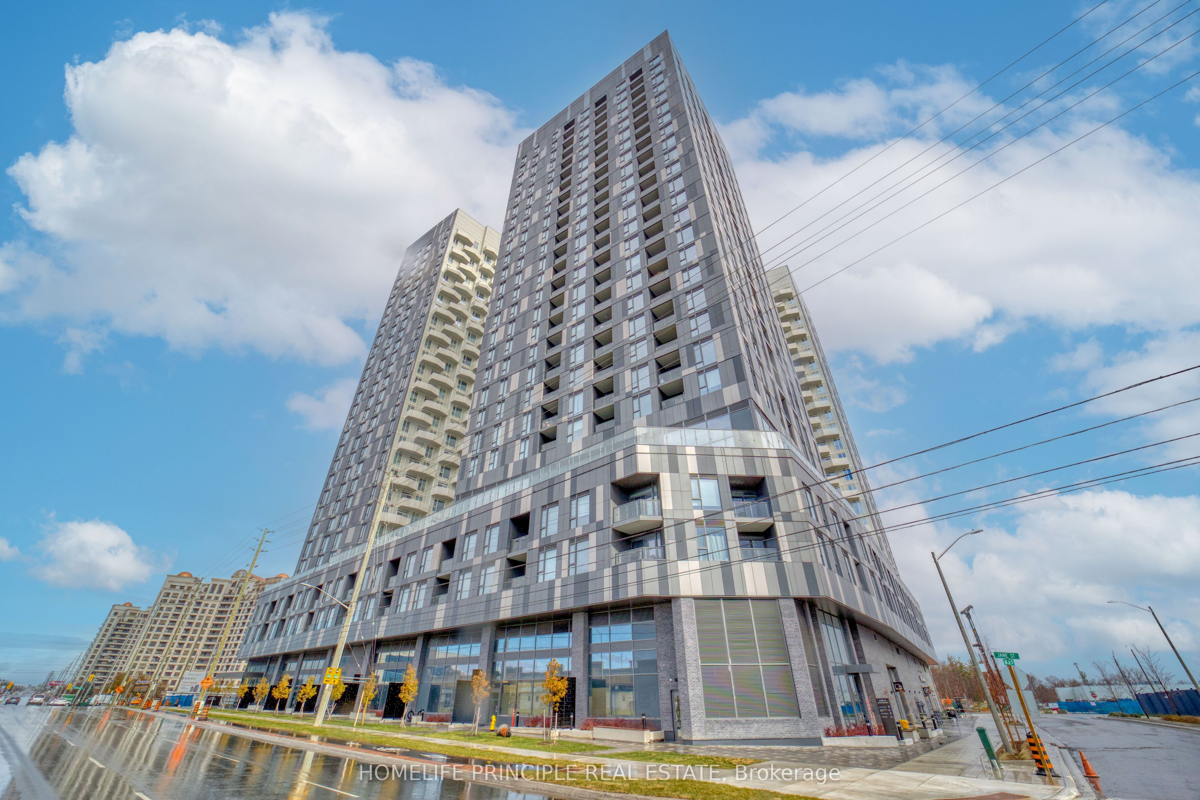 498 Caldari Road 1327, Vaughan, ON L4K 4L1 photo 4