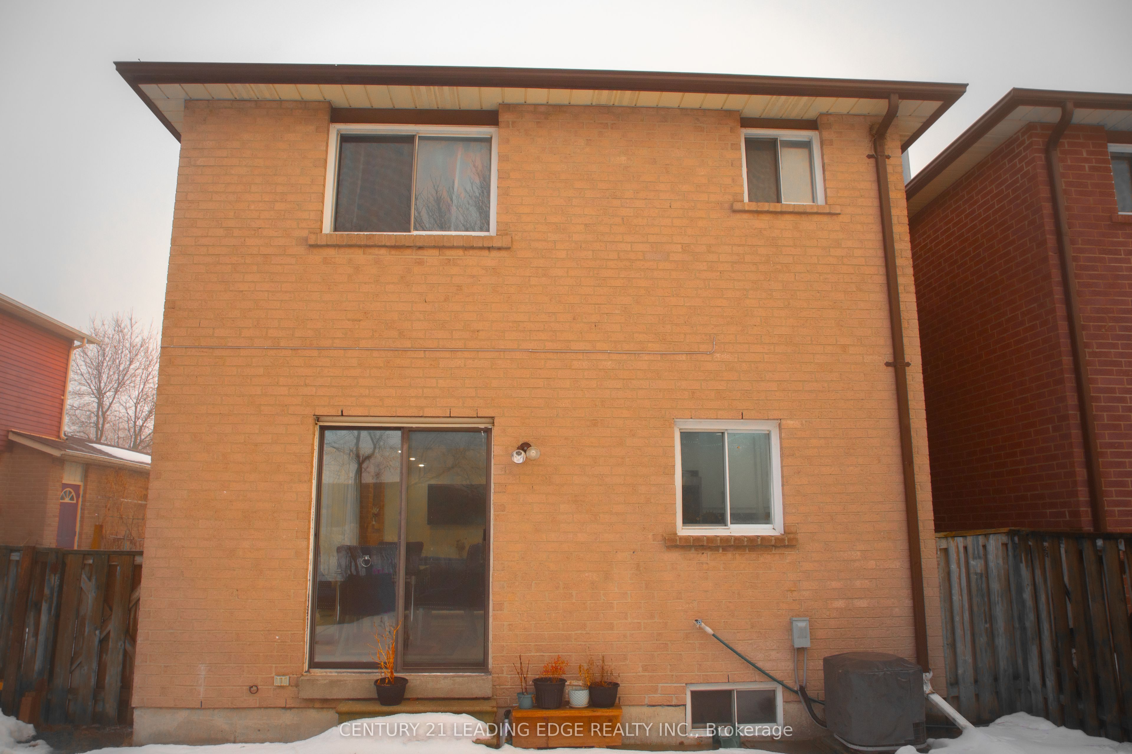 165 Stephenson Crescent, Richmond Hill, ON L4C 5T3 photo 3