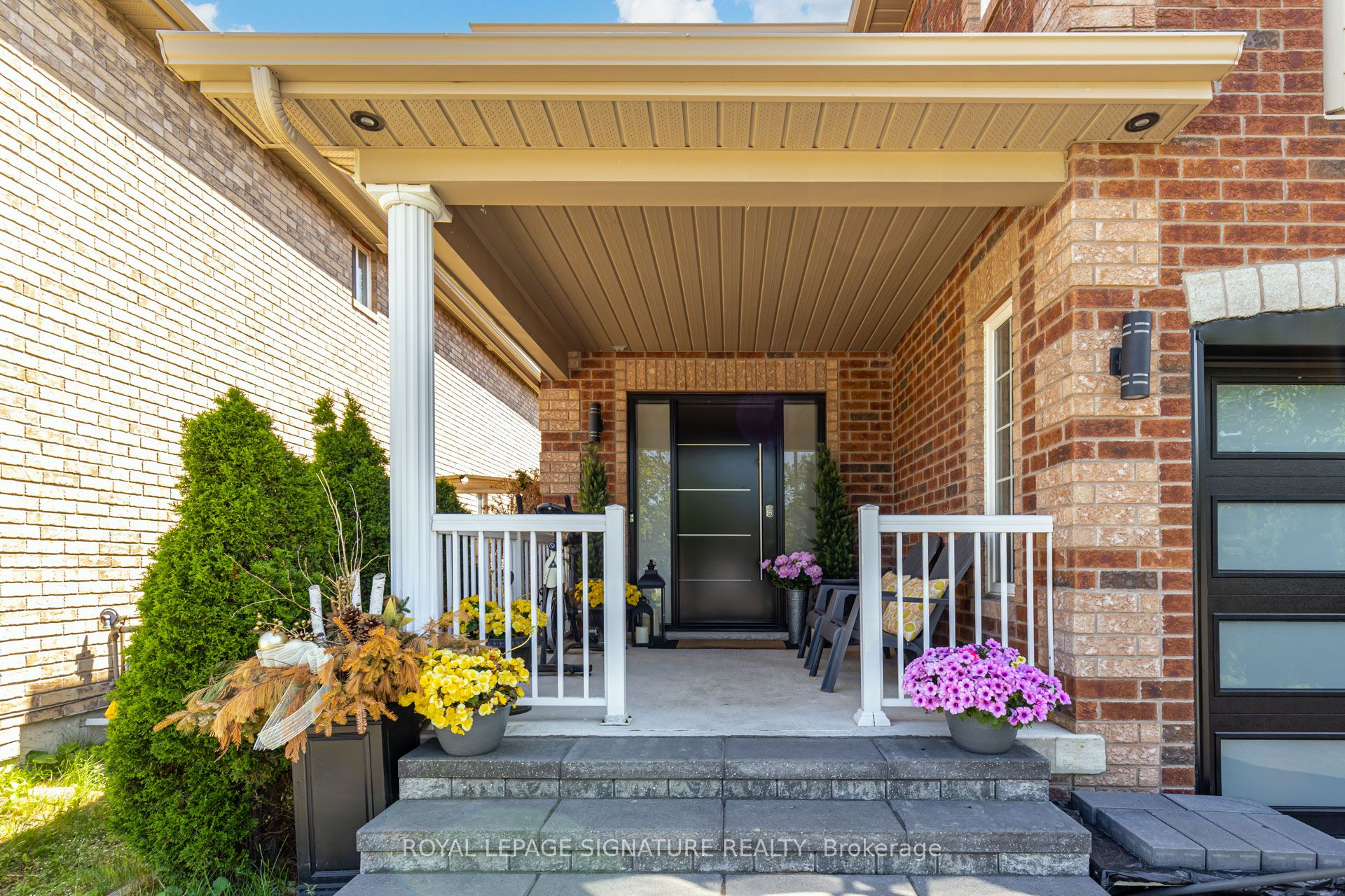 2136 Galloway Street Upper, Innisfil, ON L9S 0H4 photo 2