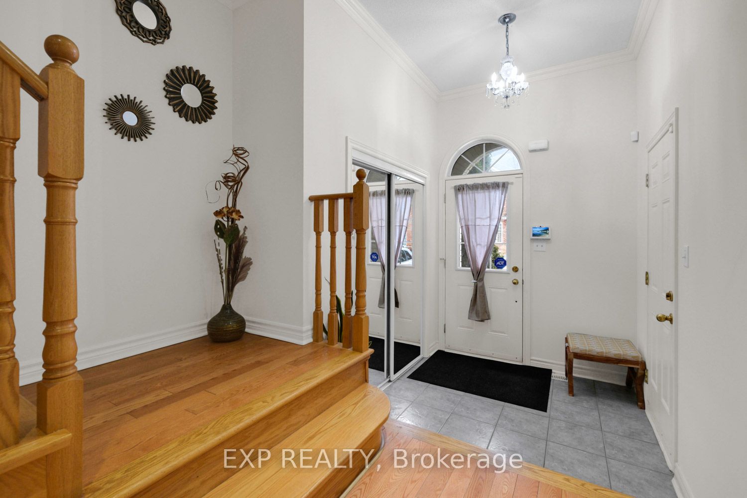 24 Williams Street, Markham, ON L6C 0C2 photo 3