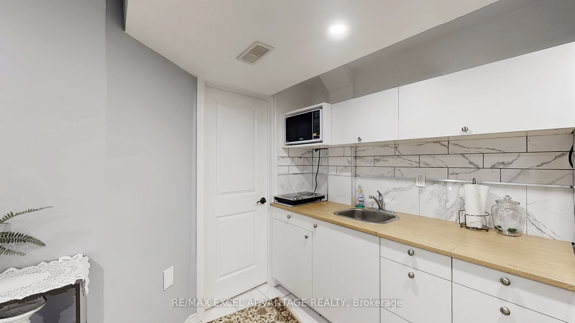 81 Northern Heights Drive 5A, Richmond Hill, ON L4B 4C9 photo 2