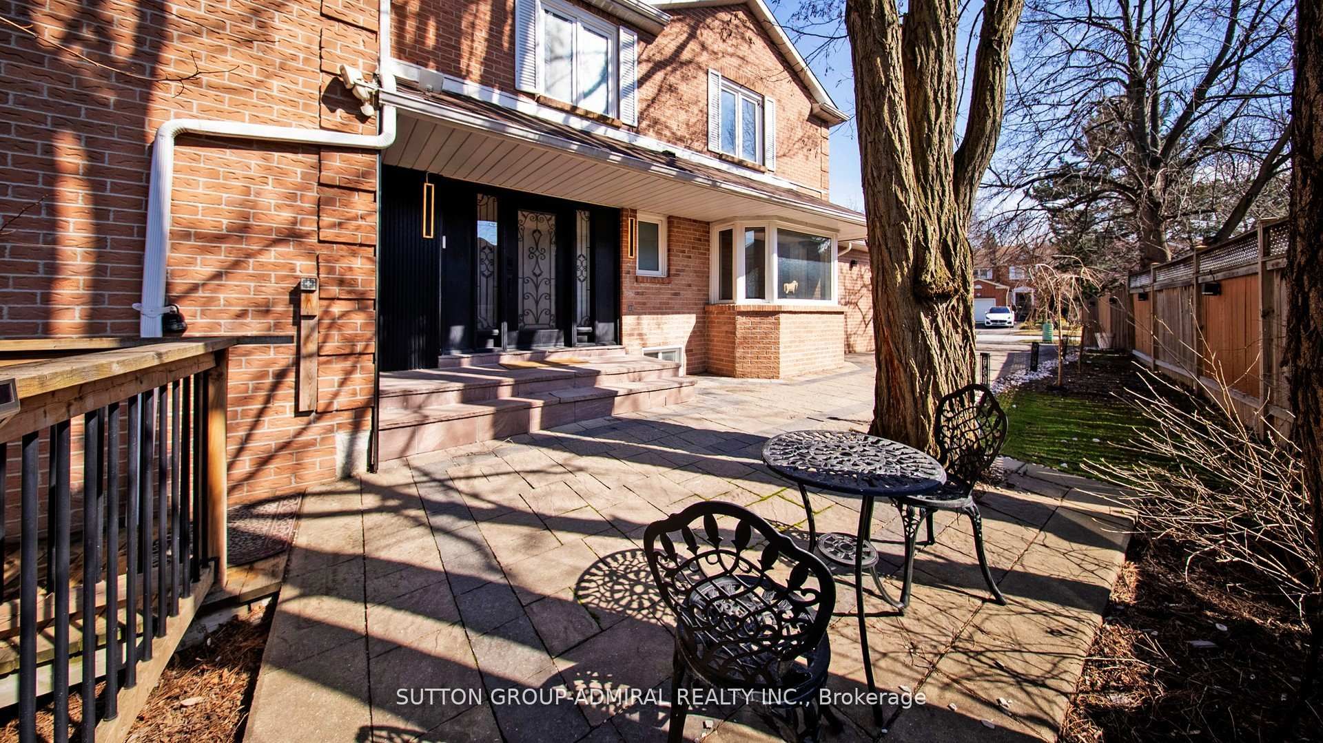 8 Colleen Street, Vaughan, ON L4J 5H1 photo 2