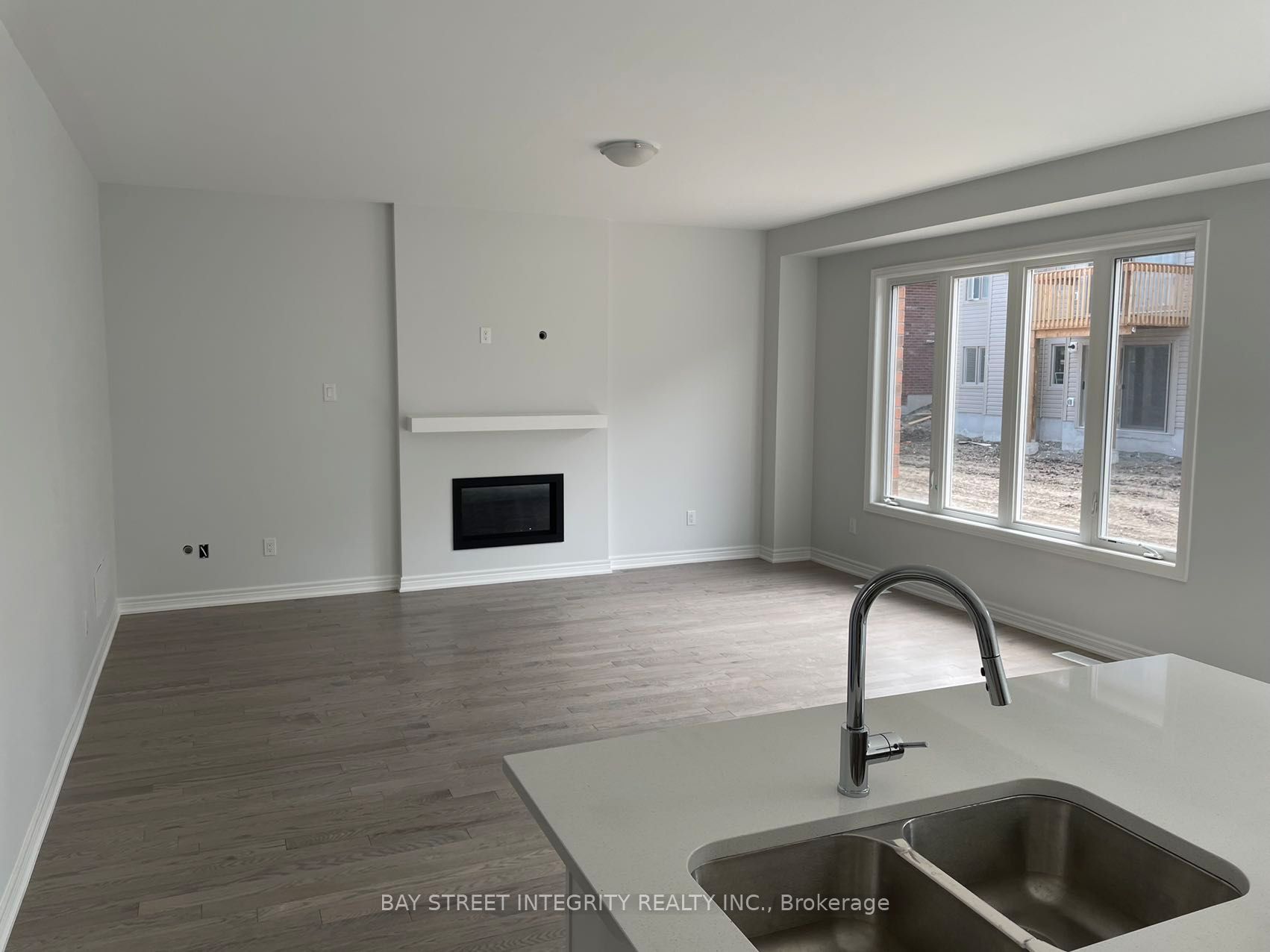 21 Father Muckle Avenue, Georgina, ON L4P 0C2 photo 4