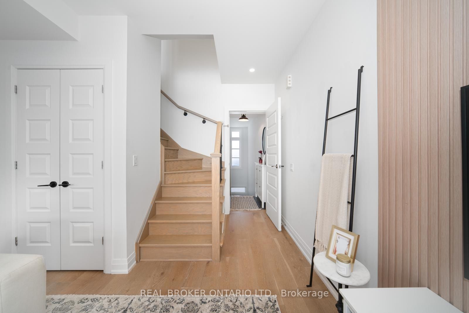 8167 Kipling Avenue 48, Vaughan, ON L4L 0G4 photo 3