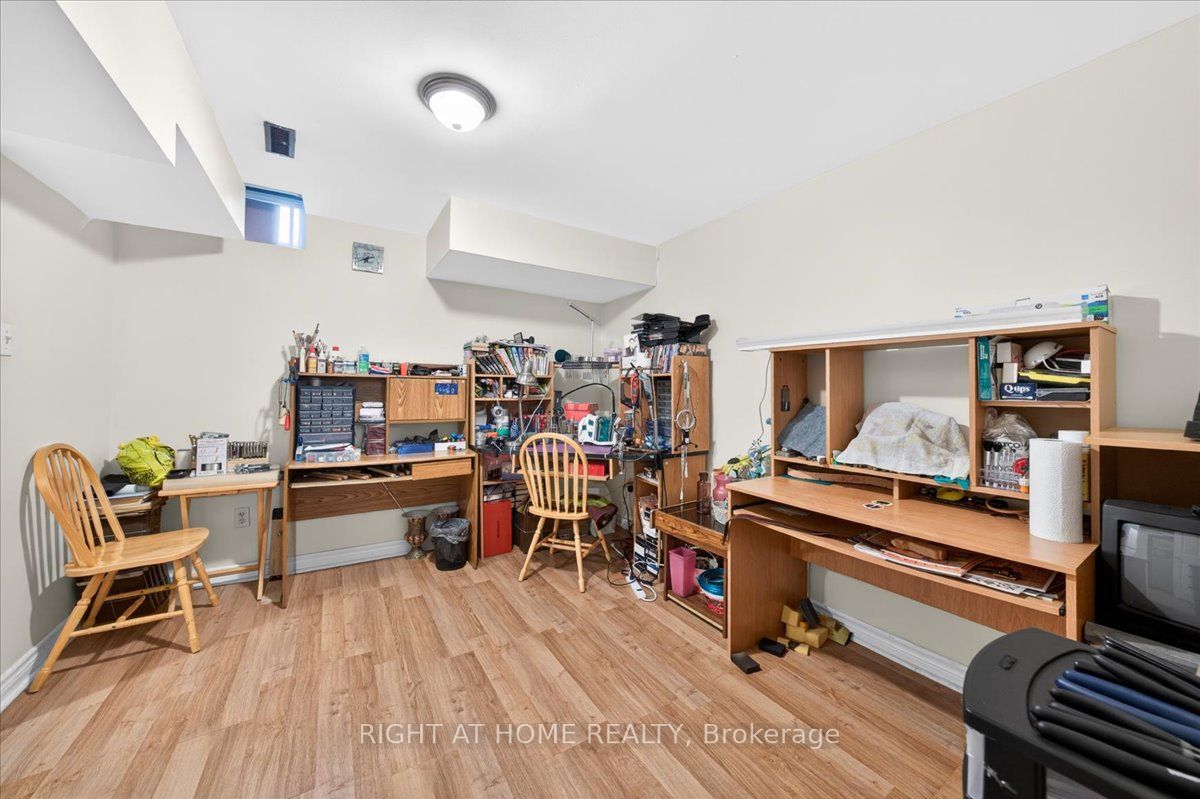72 Rejane Crescent, Vaughan, ON L4J 5A5