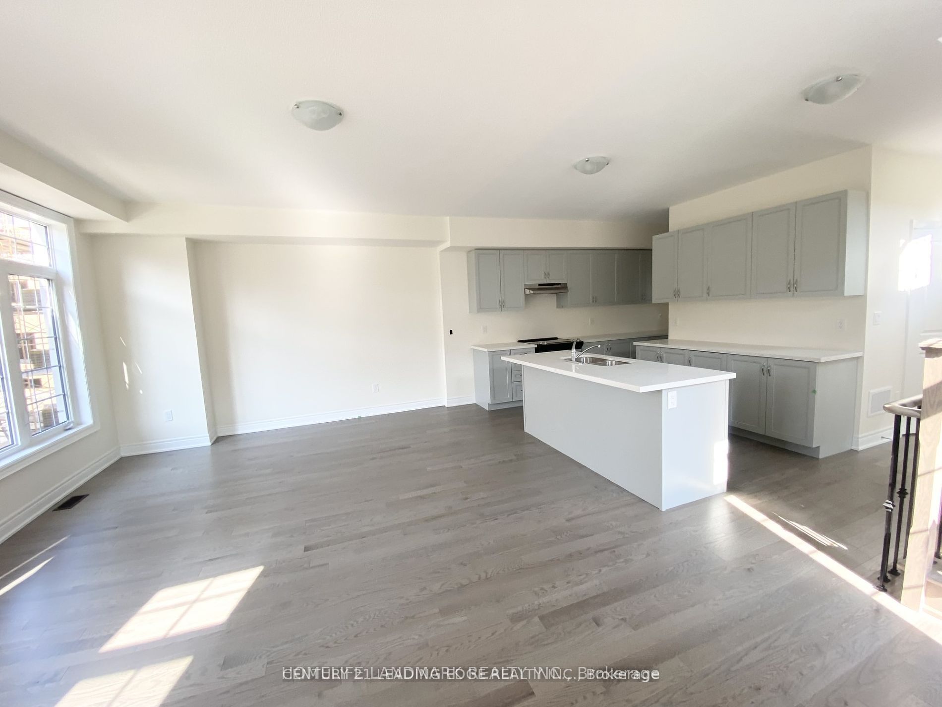 2 Phillipsen Way, Markham, ON L3S 0E9 photo 2